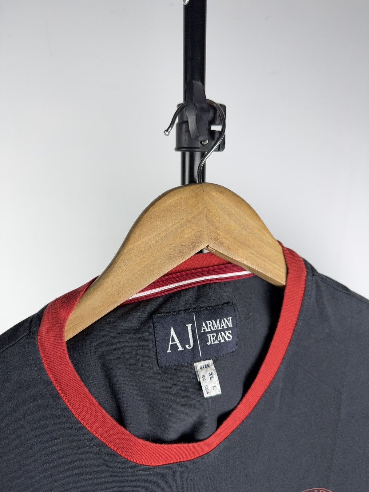 Armani Retro 00s Armani Jeans Red Trim Logo Ringer T-Shirt Navy Size US L / EU 52-54 / 3 - 9 Thumbnail