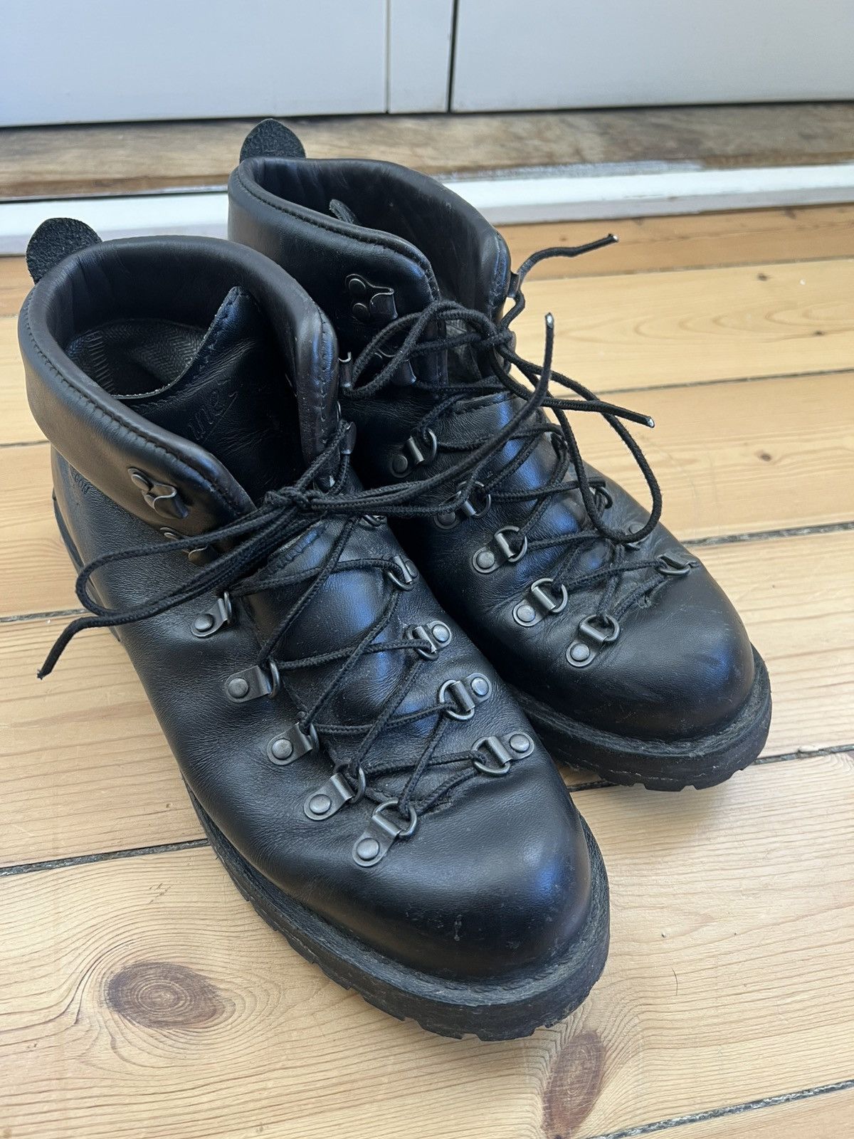 Danner Danner mountain light GORE-TEX Size US 9.5 / EU 42-43 - 1 Thumbnail