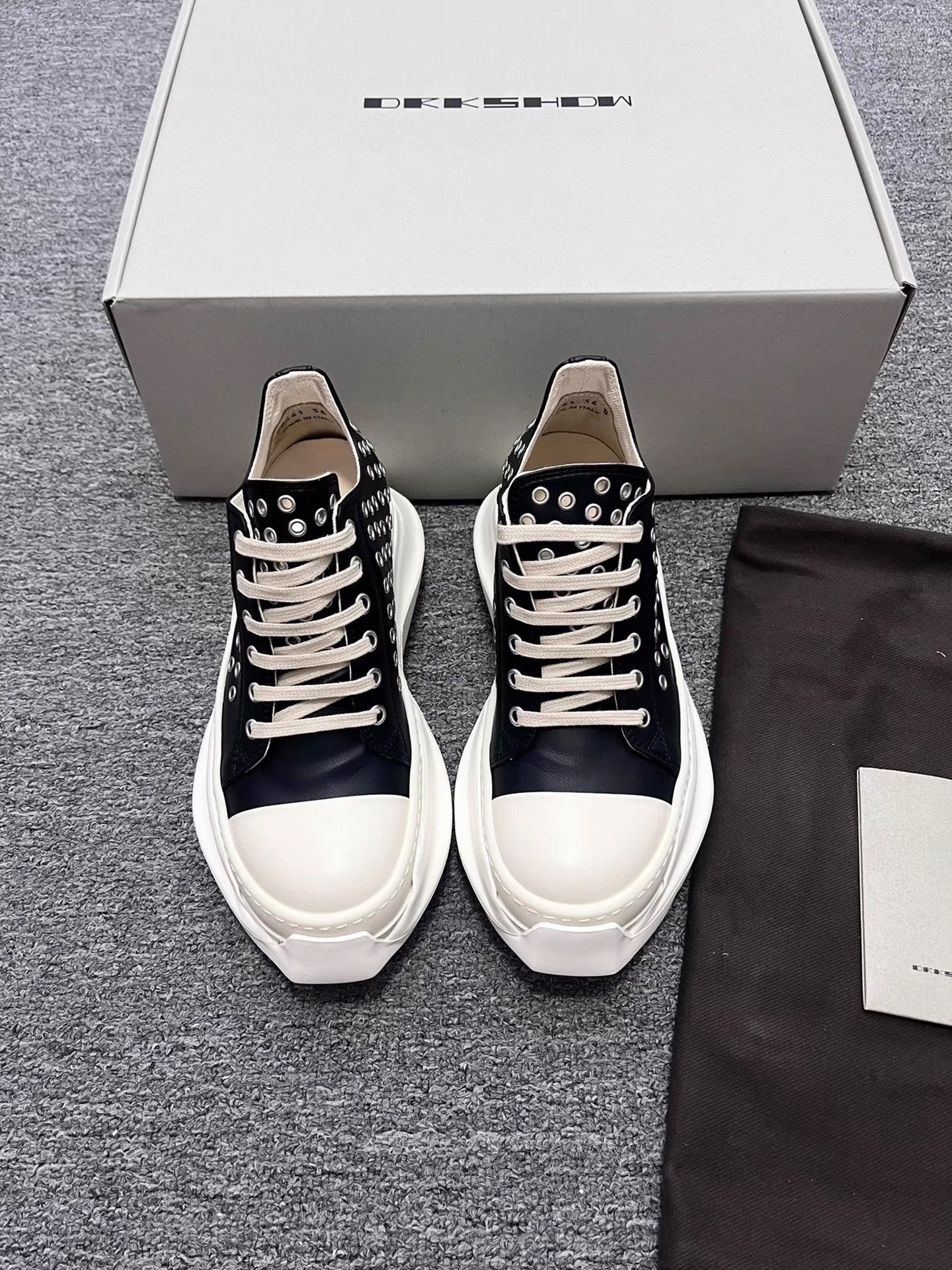 Rick Owens Rick Owens 23SS Hollow Out Steel Ring Platform Sneakers K34 Size US 5 / IT 35 - 4 Thumbnail