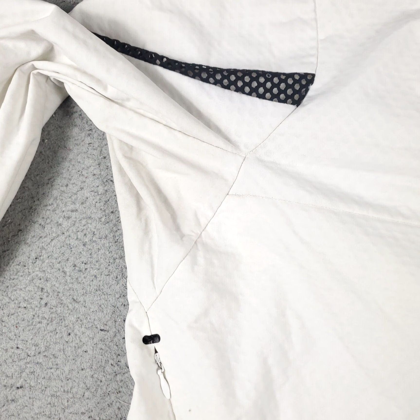 Nike Nike Windbreaker Jacket Womens Large Off-White Black Full Zip Activewear Size L / US 10 / IT 46 - 5 Thumbnail