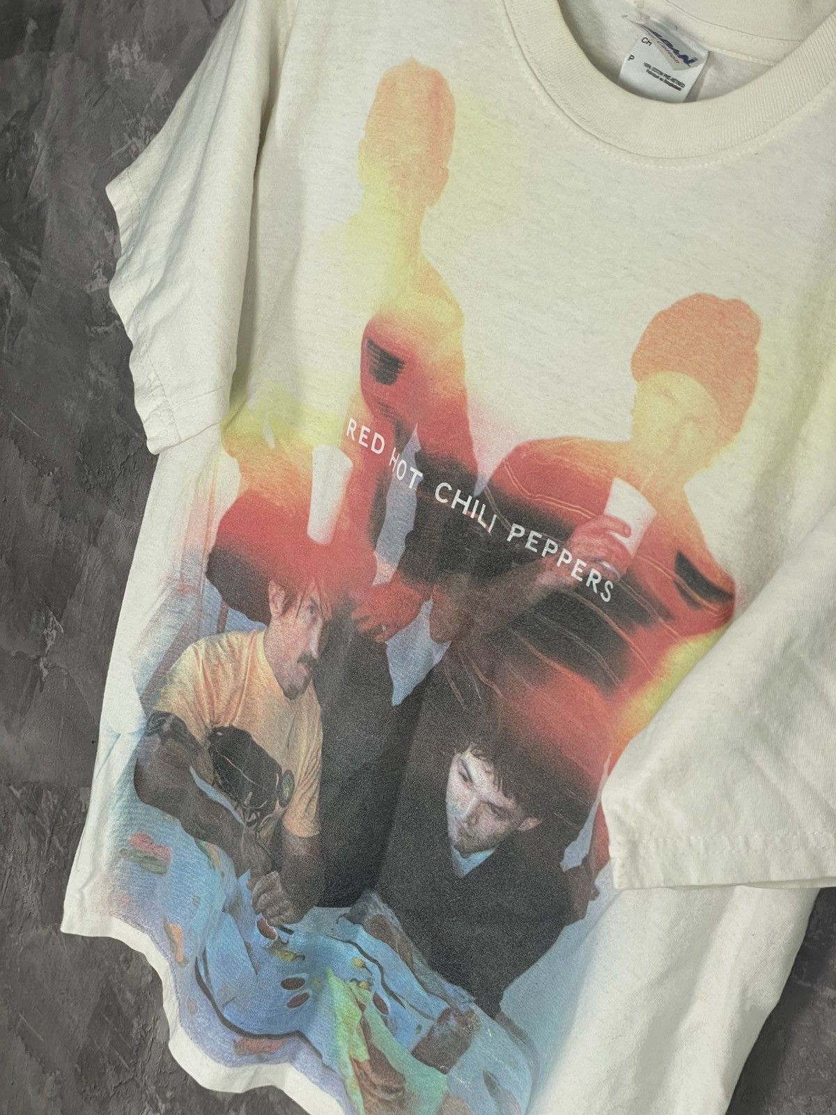 Band Tees Vintage 90s Red Hot Chili Peppers Tee T Shirt Size US S / EU 44-46 / 1 - 7 Thumbnail