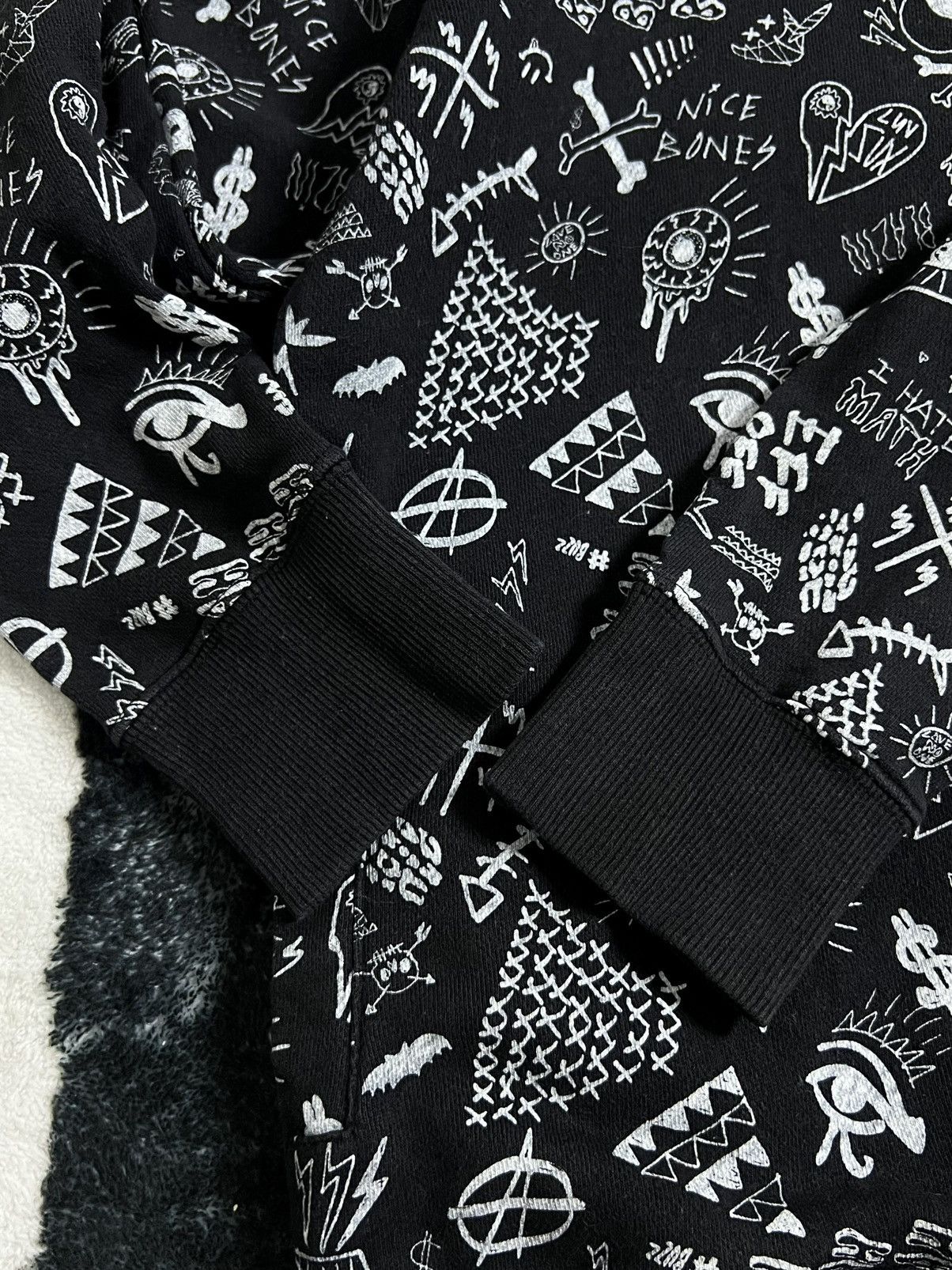 Other VOLCOM OVERPRINT PULLOVER HOODIE Size US S / EU 44-46 / 1 - 9 Thumbnail