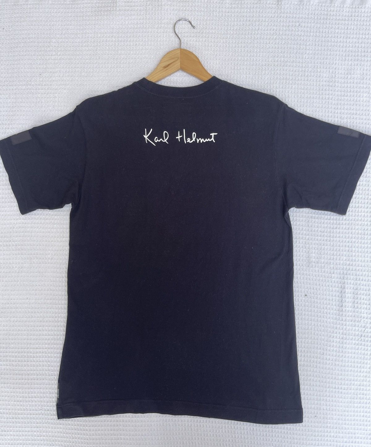 Karl Helmut Last Drop🔥Rare🔥Vintage Karl Helmut Black T-Shirt Size US L / EU 52-54 / 3 - 9 Thumbnail