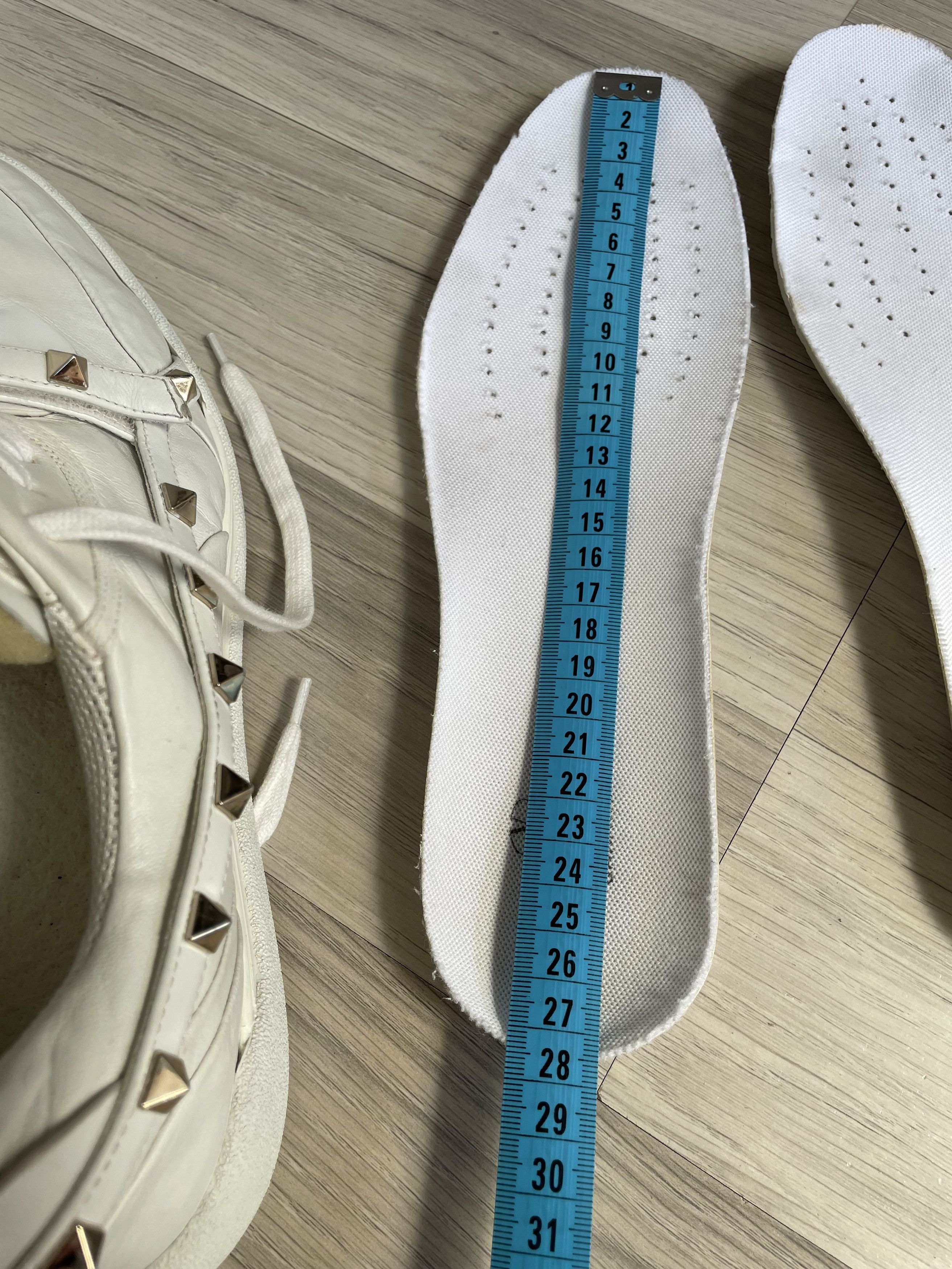 Valentino Valentino Garavani leather studs sneakers Size US 11 / IT 41 - 10 Thumbnail