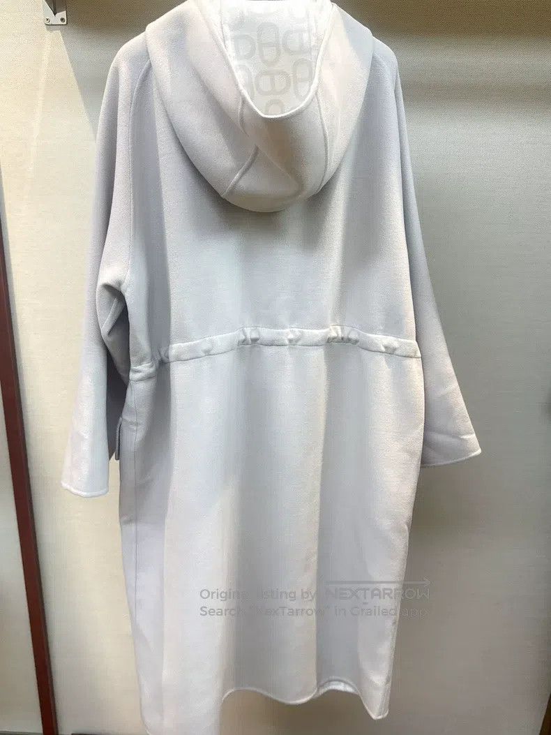 Hermes Hermes Beige Hooded Coat, Size 38, Hooded Design with Zipp Size XS / US 0-2 / IT 36-38 - 4 Thumbnail