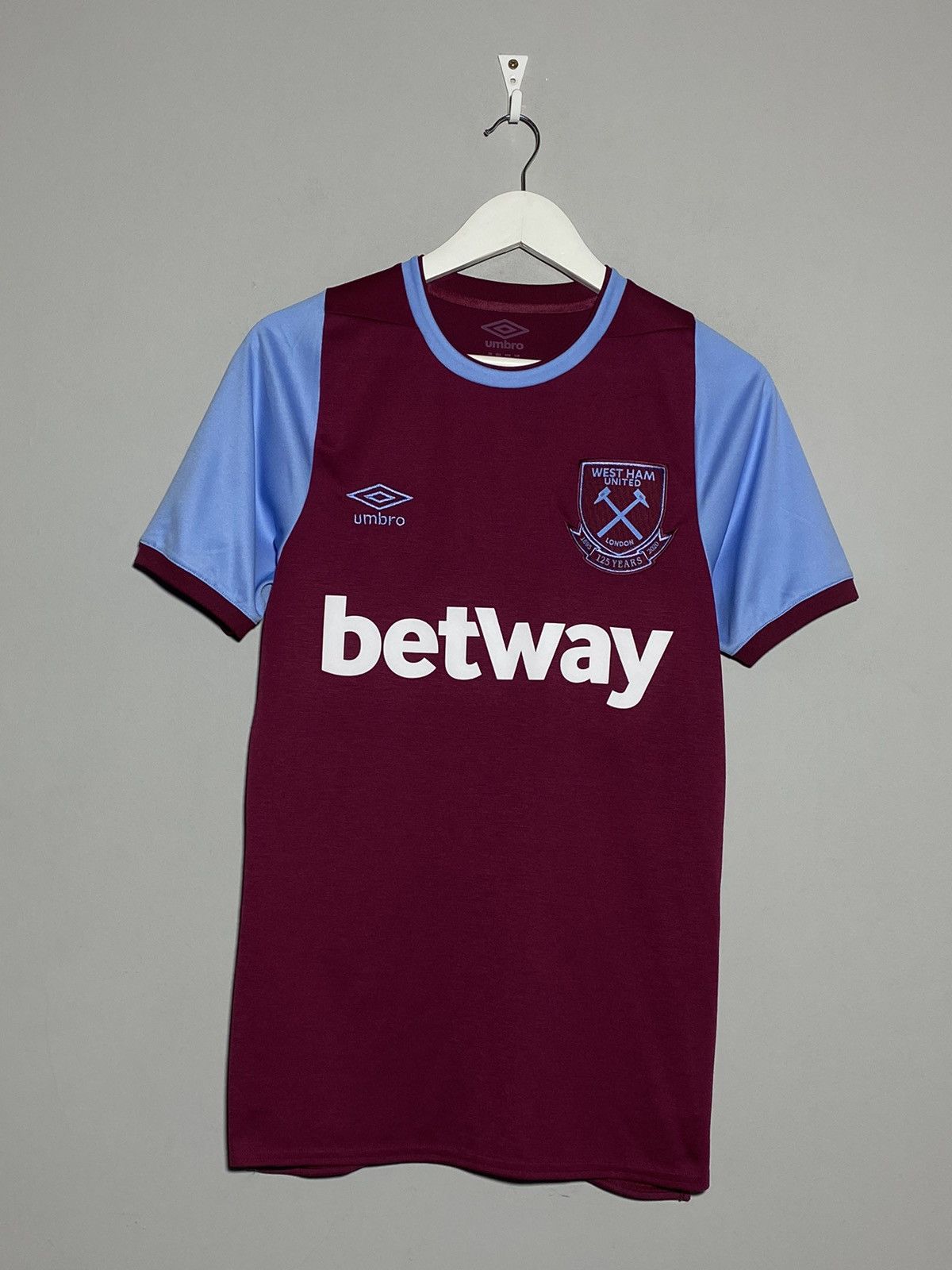Umbro Umbro West Ham United 2020 2021 Football Shirt Size US S / EU 44-46 / 1 - 1 Thumbnail