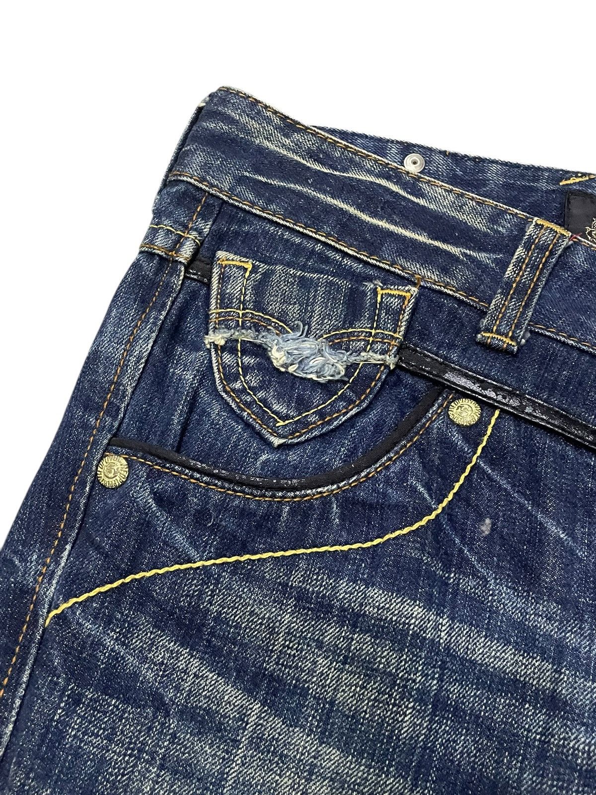 Japanese Brand × LOWBOX × semanticdesign Red Pepper Japan Leather Feather Wings Mud Wash Flare Jeans Size US 30 / EU 46 - 13 Thumbnail