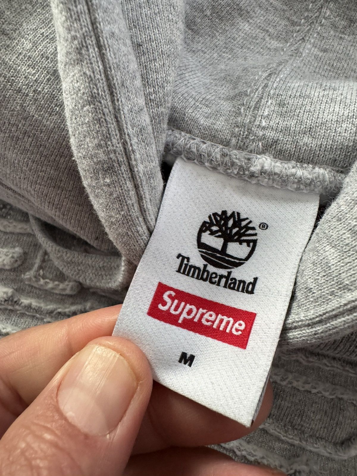 Supreme SUPREME x TIMBERLAND hoodie sizes in photos by tape measure Size US M / EU 48-50 / 2 - 9 Thumbnail