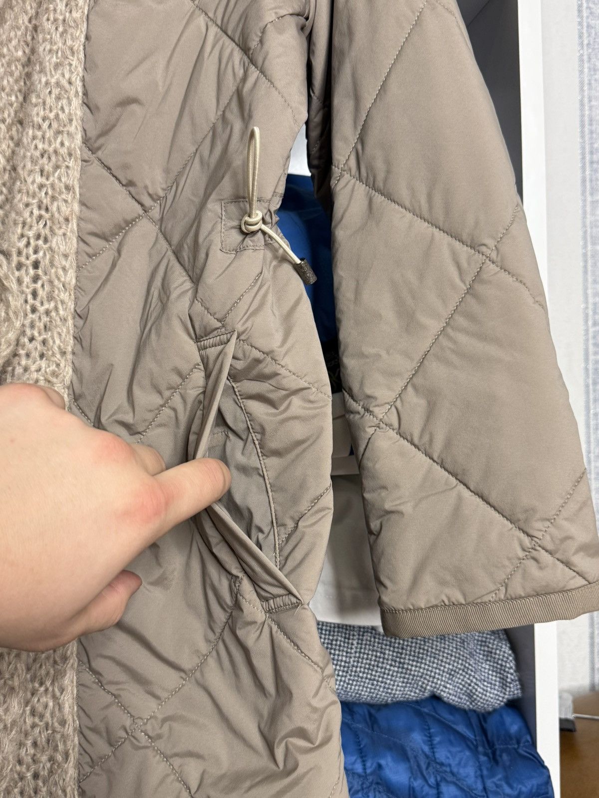 Other Violanti Wool collar Beige down jacket size L Size L / US 10 / IT 46 - 9 Thumbnail