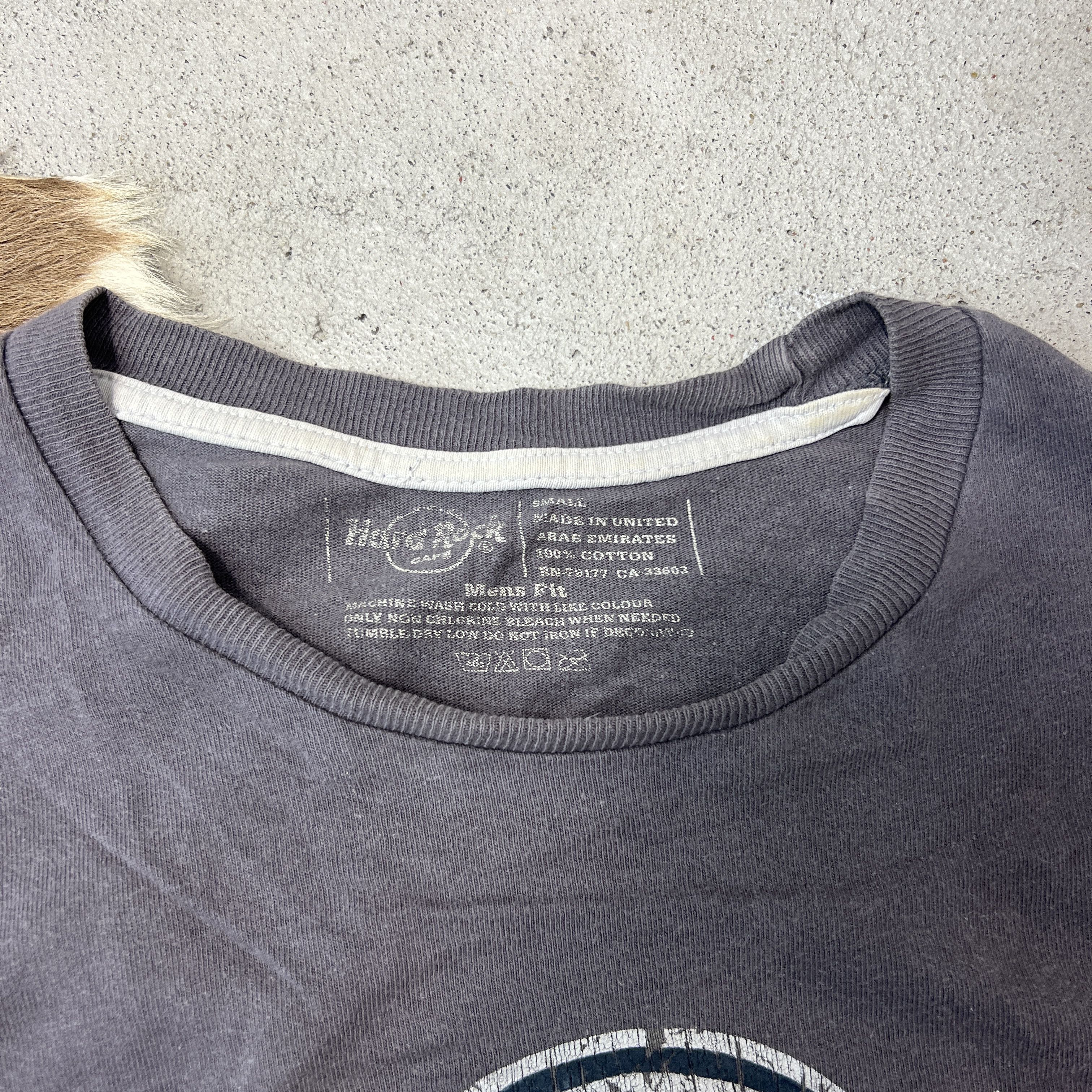 Hard Rock Cafe Vintage Streetwear Hard Rock Cafe T-shirt Y2K Size US S / EU 44-46 / 1 - 5 Thumbnail