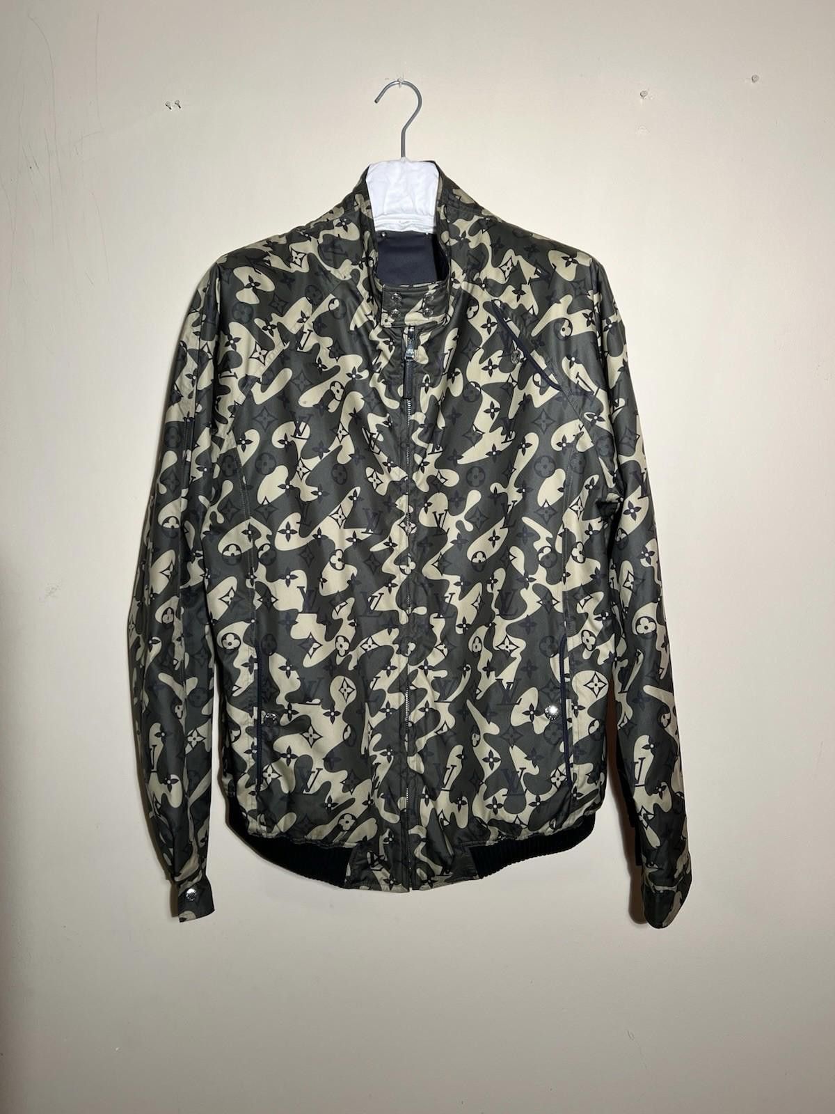 Louis Vuitton LOUIS VUITTON TAKASHI MURAKAMI REVERSIBLE JACKET CAMO 54 M Size US M / EU 48-50 / 2 - 3 Thumbnail