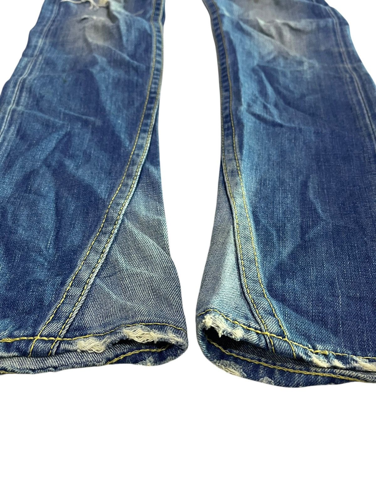 If Six Was Nine × Japanese Brand 🇯🇵 FLARE Y2K RODEO CROWNS DISTRESSED DENIM Size 31" - 4 Thumbnail