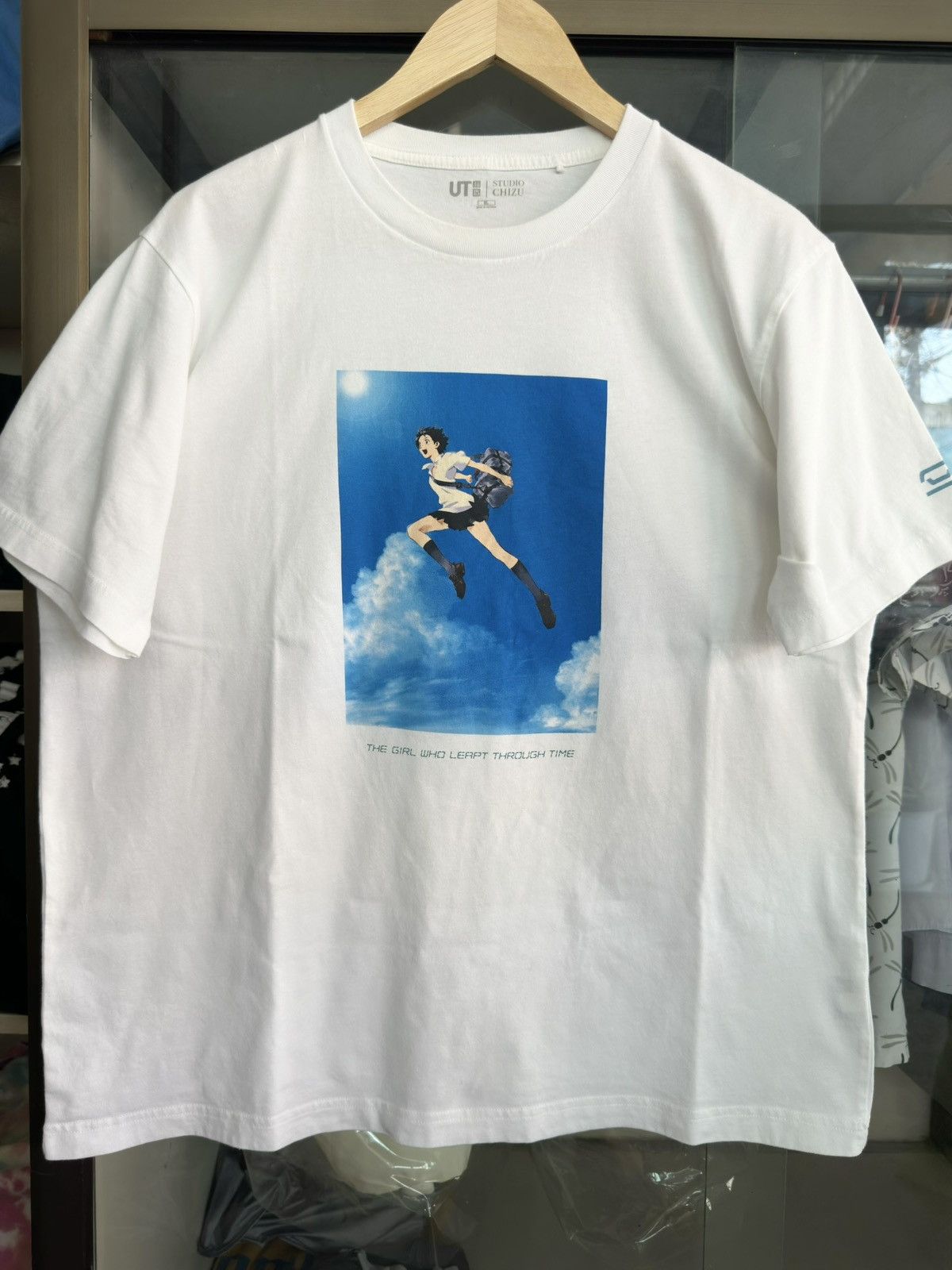 Anime The Girl Who Leapt Through Time Studio Chizu X Uniqlo Shirt Size US XL / EU 56 / 4 - 2 Thumbnail