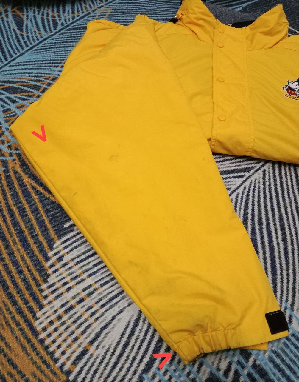 Mickey Mouse The Disney Store Mickey Mouse Pullover Jacket Size US XL / EU 56 / 4 - 10 Thumbnail