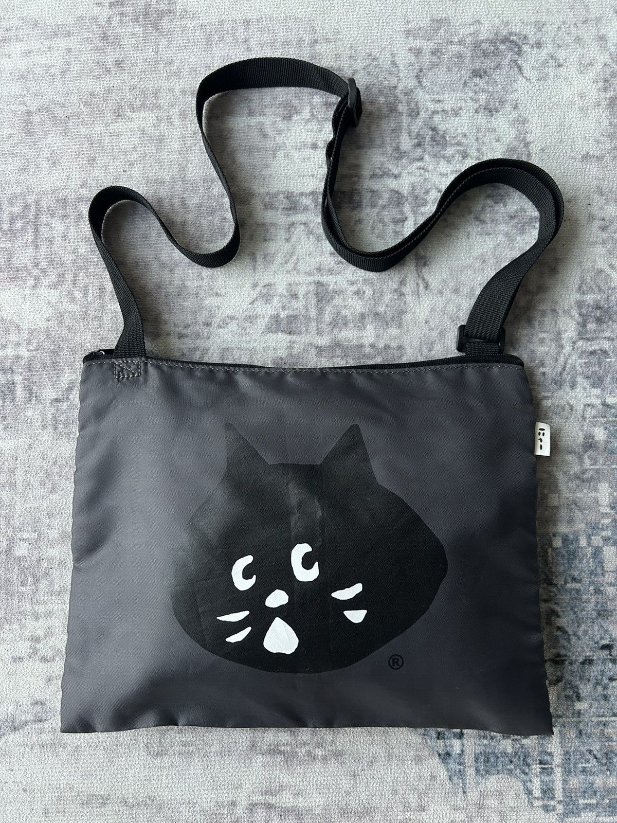 Ne-Net Ne Net Iconic Cat Sling Bag 🐱 Size ONE SIZE - 1 Thumbnail