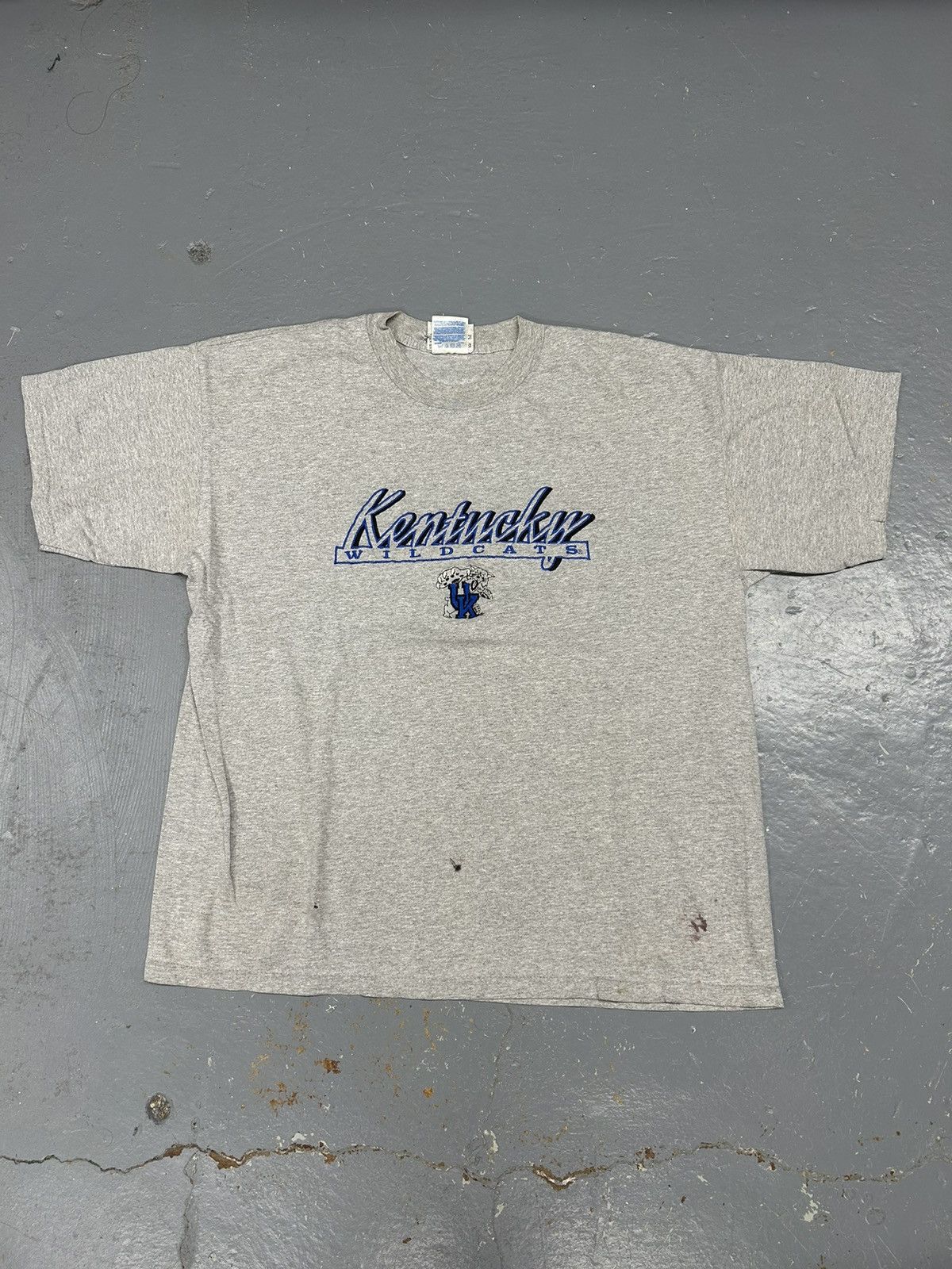 Vintage Crazy Vintage 90s Essential Grey Kentucky University T-Shirt Size US XL / EU 56 / 4 - 1 Thumbnail