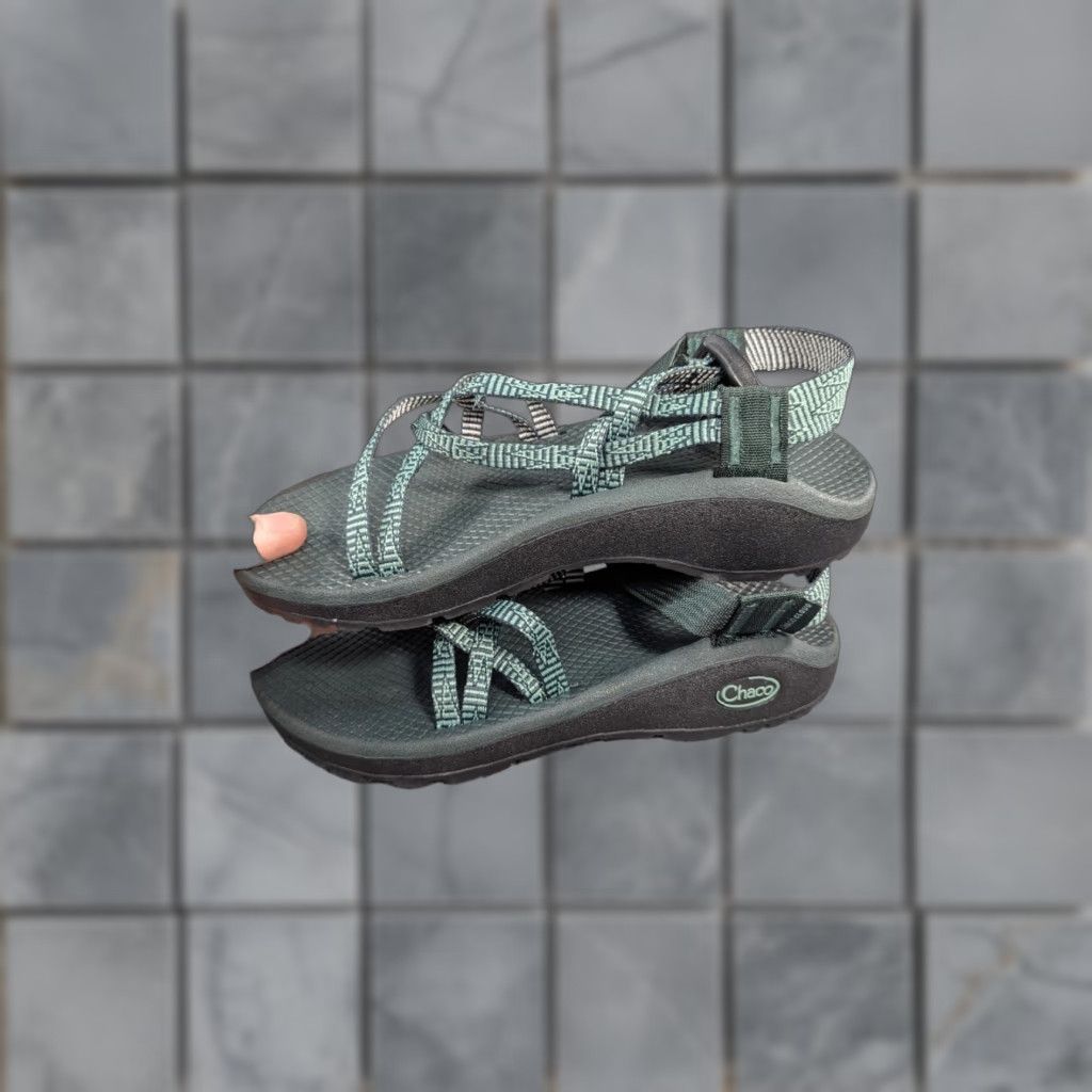 Women's Chaco Zx2 Classic Green Walking Sandal User: Classic Women's Chaco Zx2 Green Walking Sandal (Size 6)