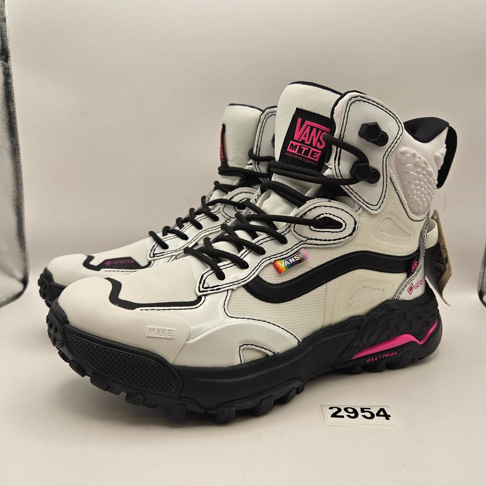 Vans VANS WOMEN'S 8.5 CRESTLINE GORE-TEX MTE BOOTS WHITE PINK Size US 8.5 / IT 38.5 - 1 Thumbnail