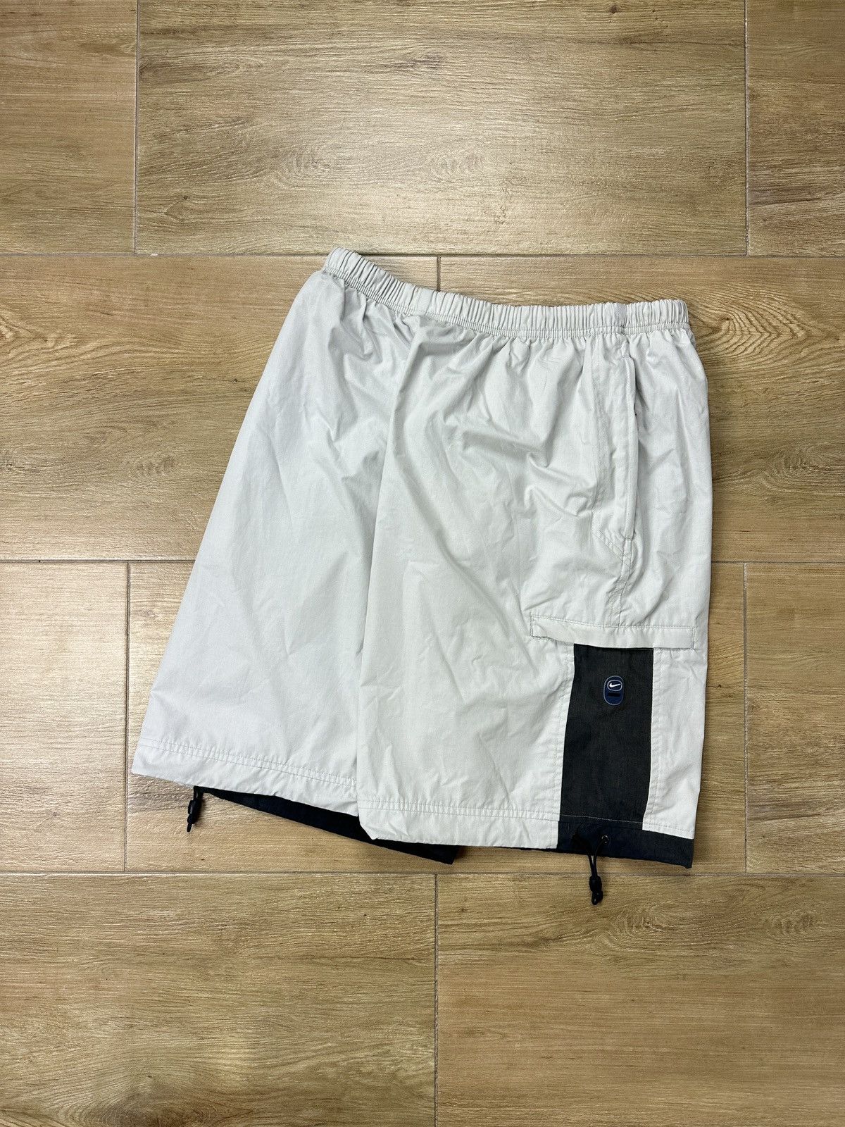 Nike × Vintage Vintage Y2K Nike Swoosh Logo Shorts Size US 34 / EU 50 - 1 Thumbnail