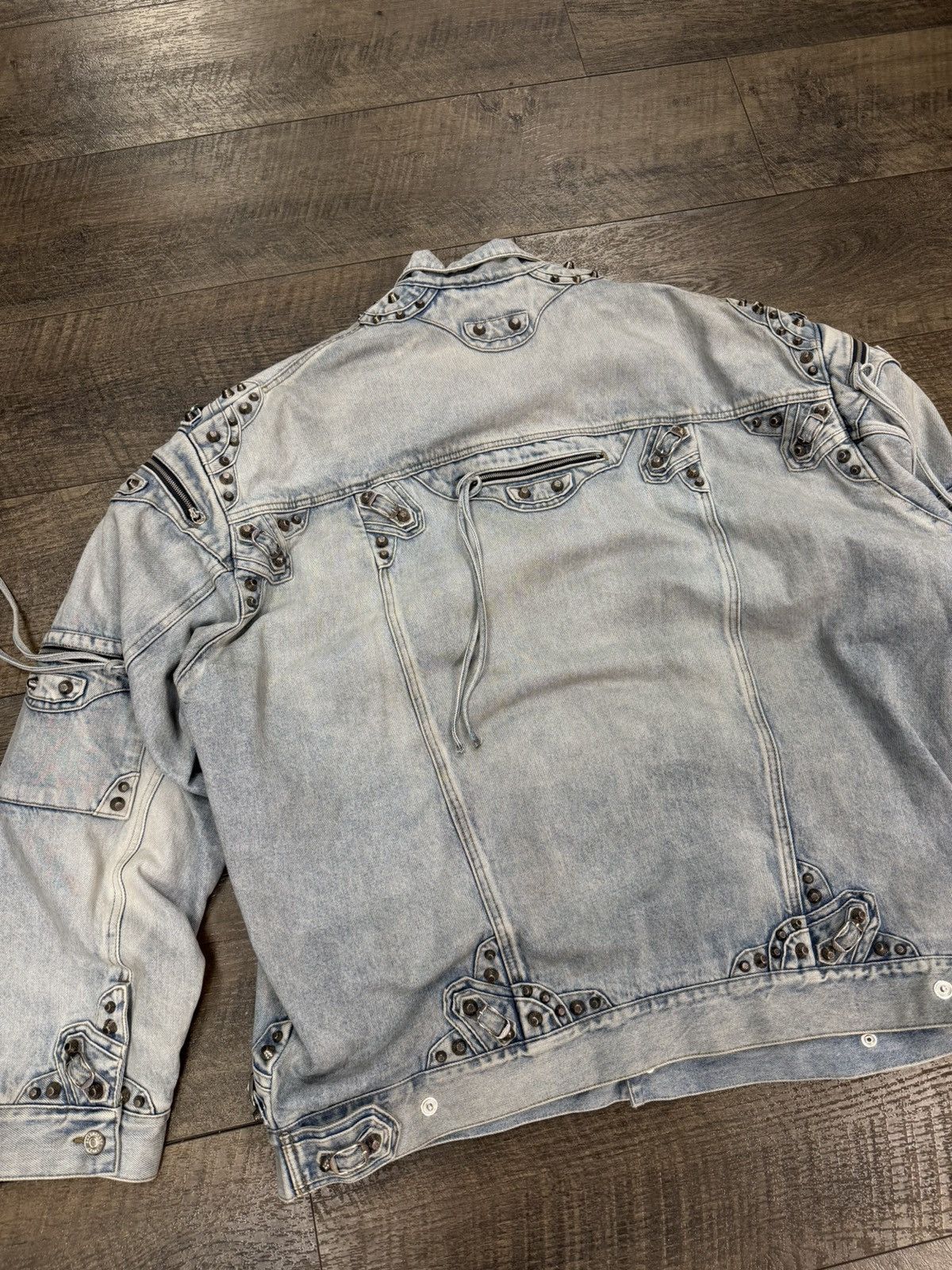 Balenciaga CAGOLE OVERSIZED DENIM JACKET FITS XL/XXL Size US XL / EU 56 / 4 - 7 Thumbnail