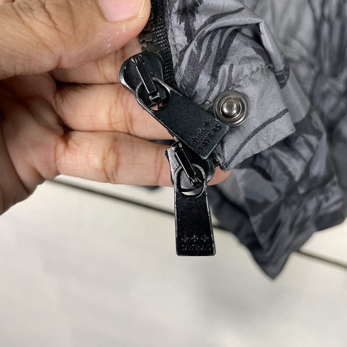 TATRAS 💥TATRAS BLOUSON HOODIE NYLON ZIPPER JACKET Size US M / EU 48-50 / 2 - 17 Thumbnail