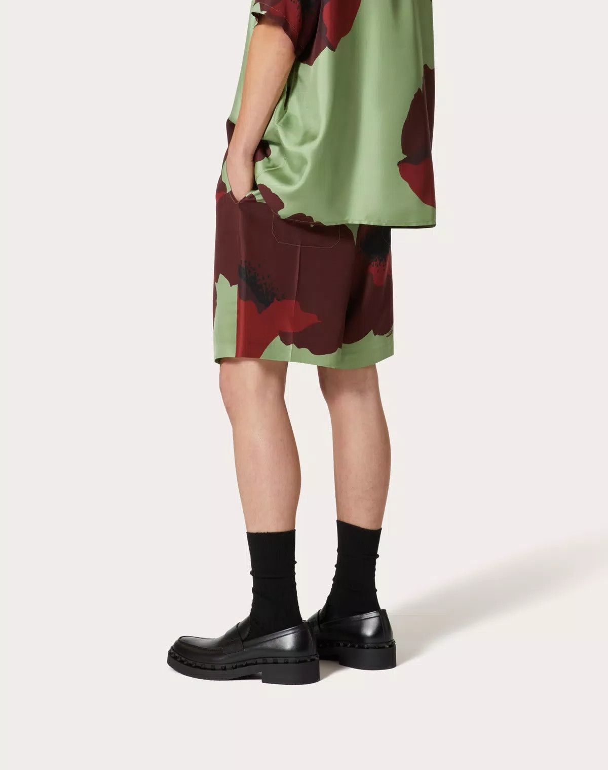 Valentino oc11z0725 Silk Twill Bermuda Shorts in Multicolor Size US 36 / EU 52 - 5 Thumbnail