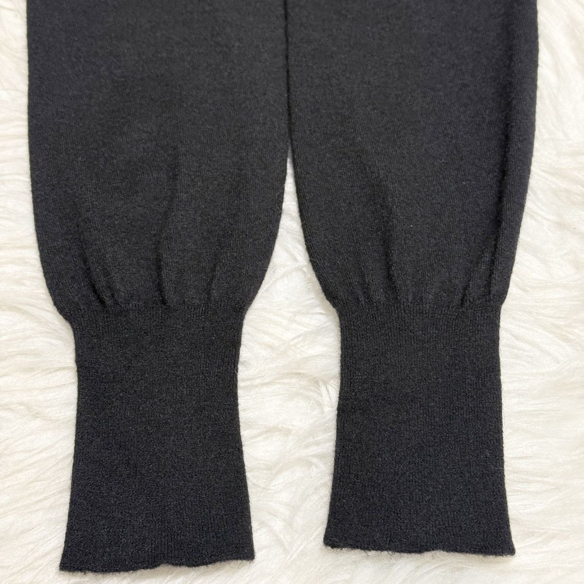 Chanel Genuine Chanel Camellia Cashmere Long Sleeve Knit Sweater 38 Size XS / US 0-2 / IT 36-38 - 12 Thumbnail