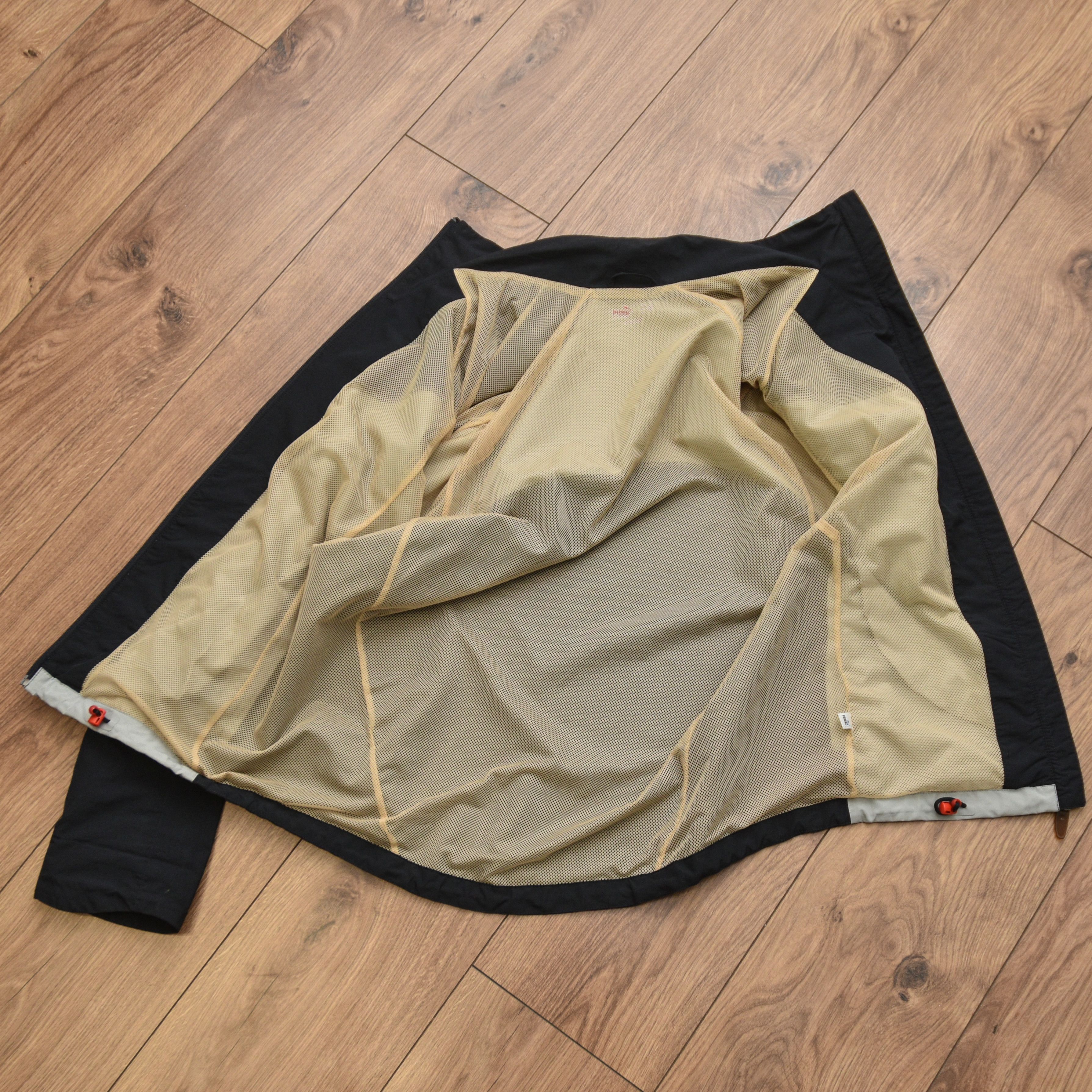 Puma PUMA BSC Young Boys Bern Training Football Jacket 09-10 M-L Size US M / EU 48-50 / 2 - 12 Thumbnail