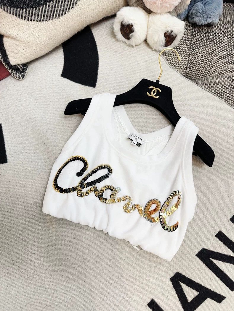 Chanel Chanel 22s show white velvet sequin letter logo short vest Size XXS / US 00 / IT 34 - 1 Thumbnail
