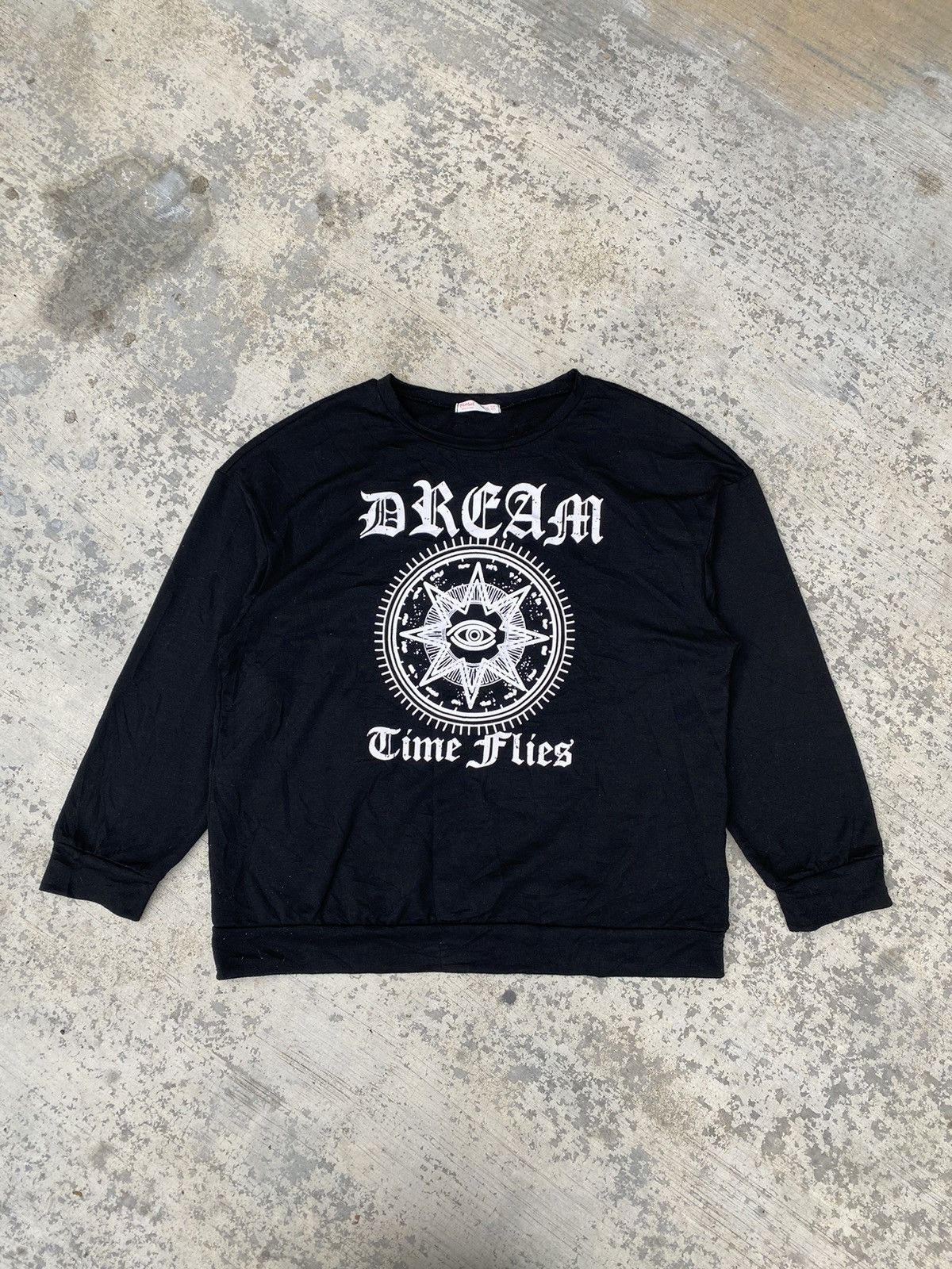 Romwe dream time flies inpired chrome heart spellout baggy