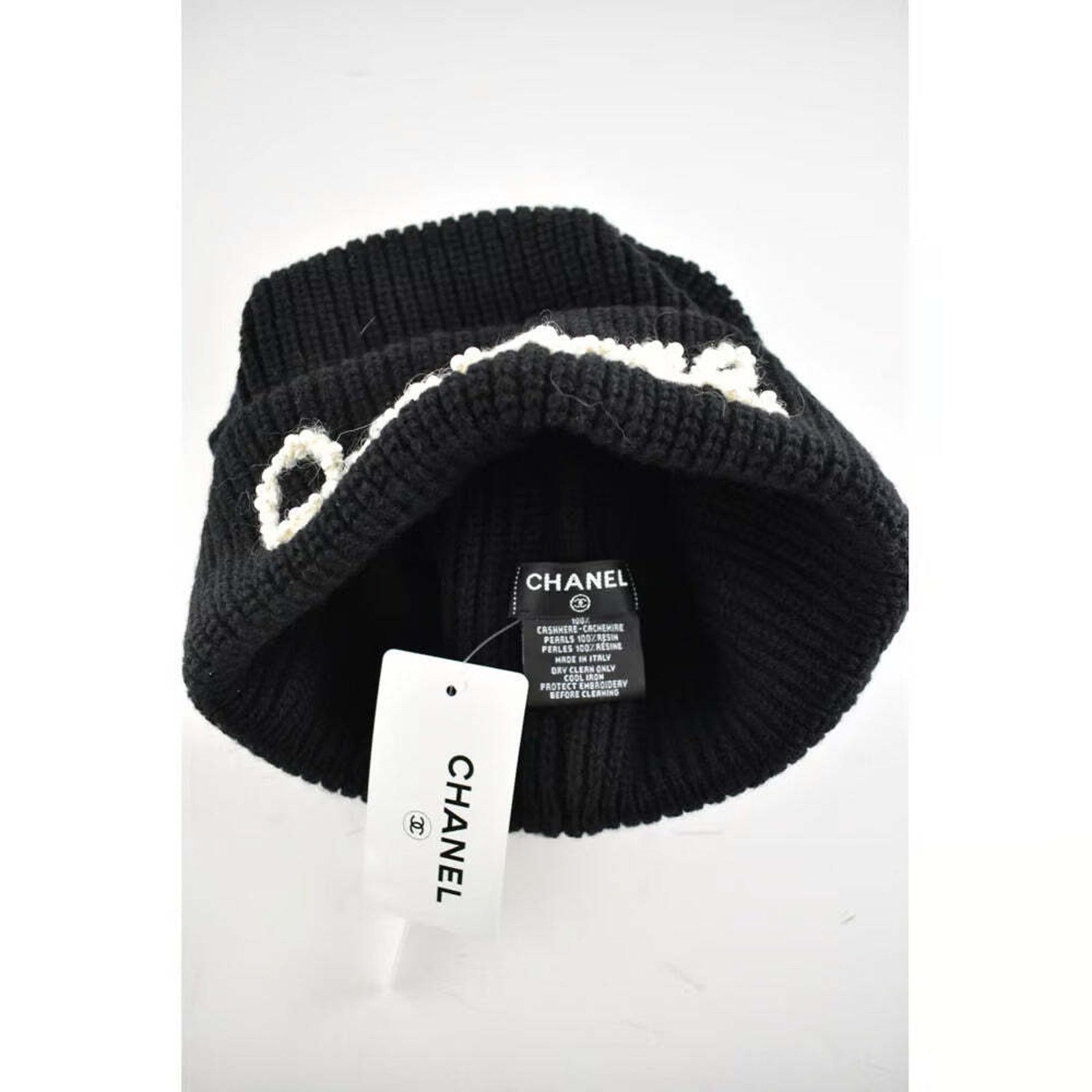 Chanel Chanel REV Black Pearl CC Script Logo Beanie Winter Hat Size ONE SIZE - 8 Thumbnail