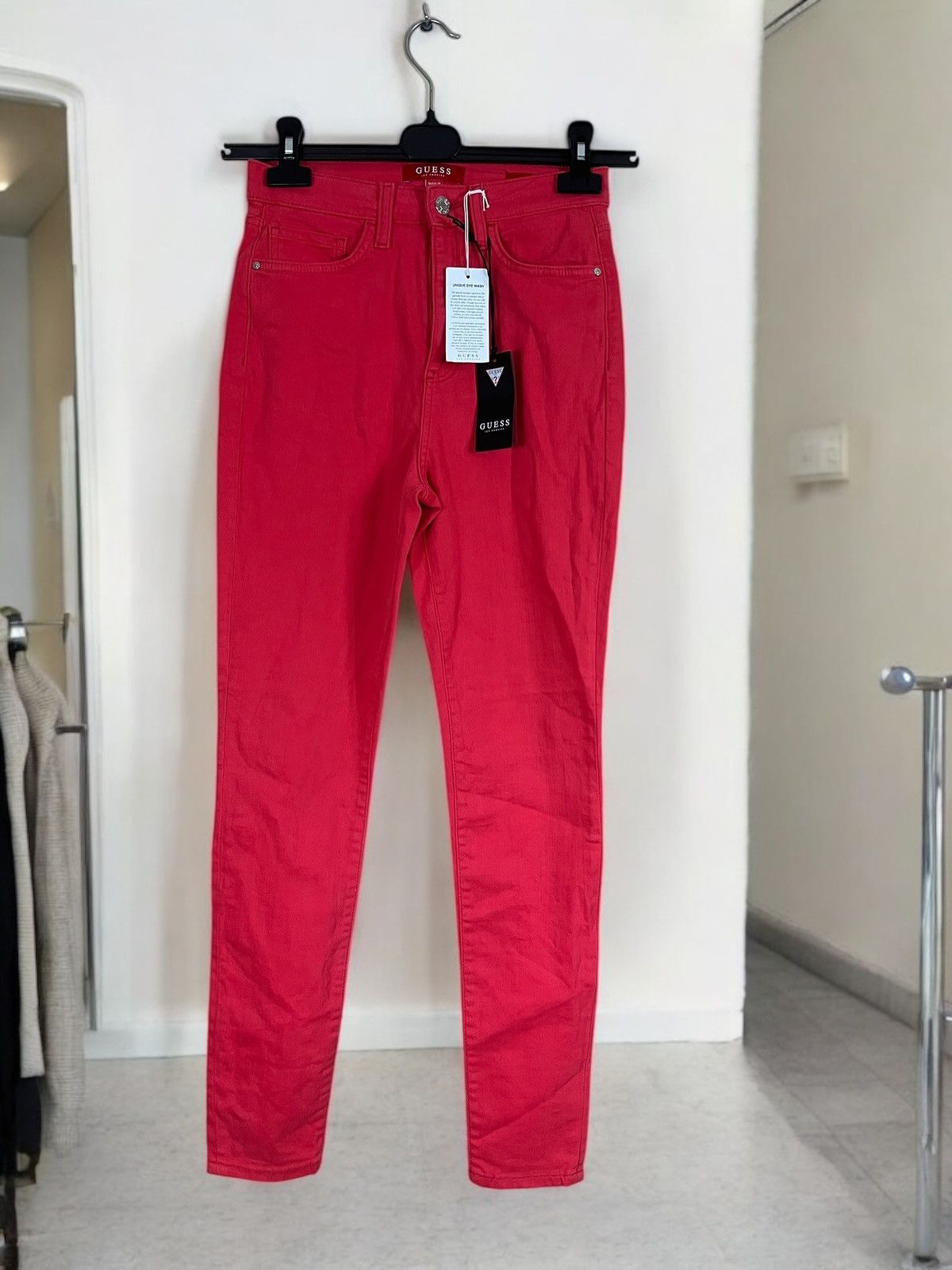 Guess GUESS Skinny High jeans size W26 Size 26" / US 2 / IT 38 - 1 Thumbnail
