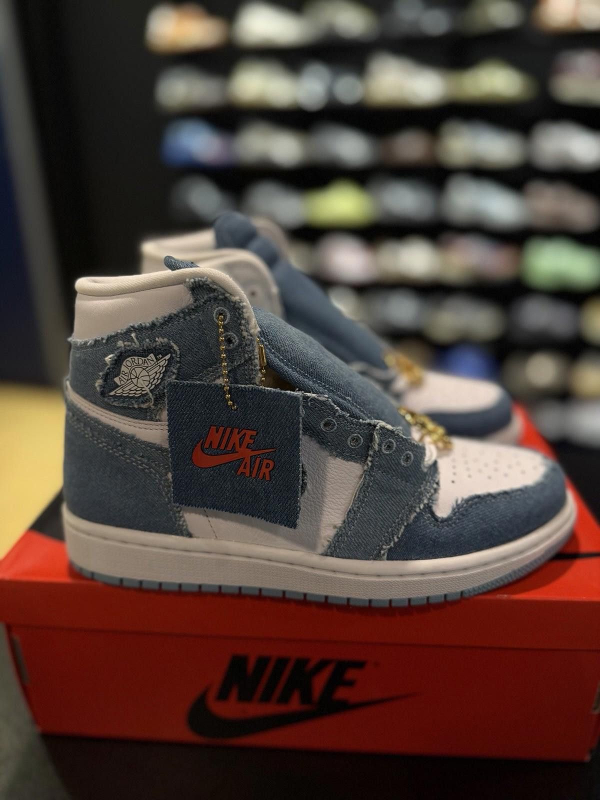 Nike Nike Air Jordan 1 Mid SE Denim Blue White Women’s 8.5 Men 7 Size US 8.5 / IT 38.5 - 1 Thumbnail