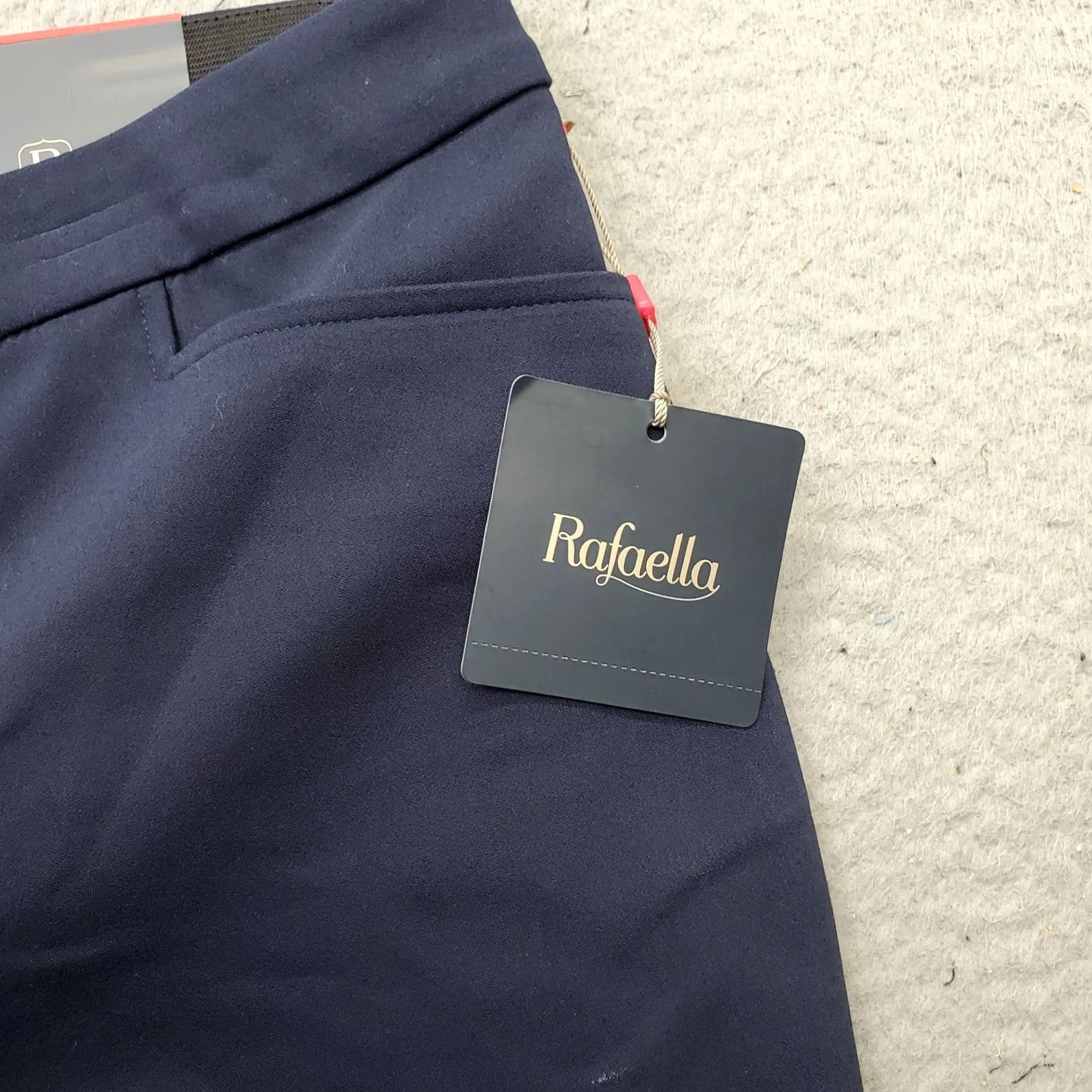 Vintage Rafaella Curvy Pants Womens 8 Navy Cotton Slash Pocket Straight Leg Hook & Eye Pants Womens Size 8 Navy Cotton Straight Leg Hook & Eye Size 30" / US 8 / IT 44 - 7 Thumbnail
