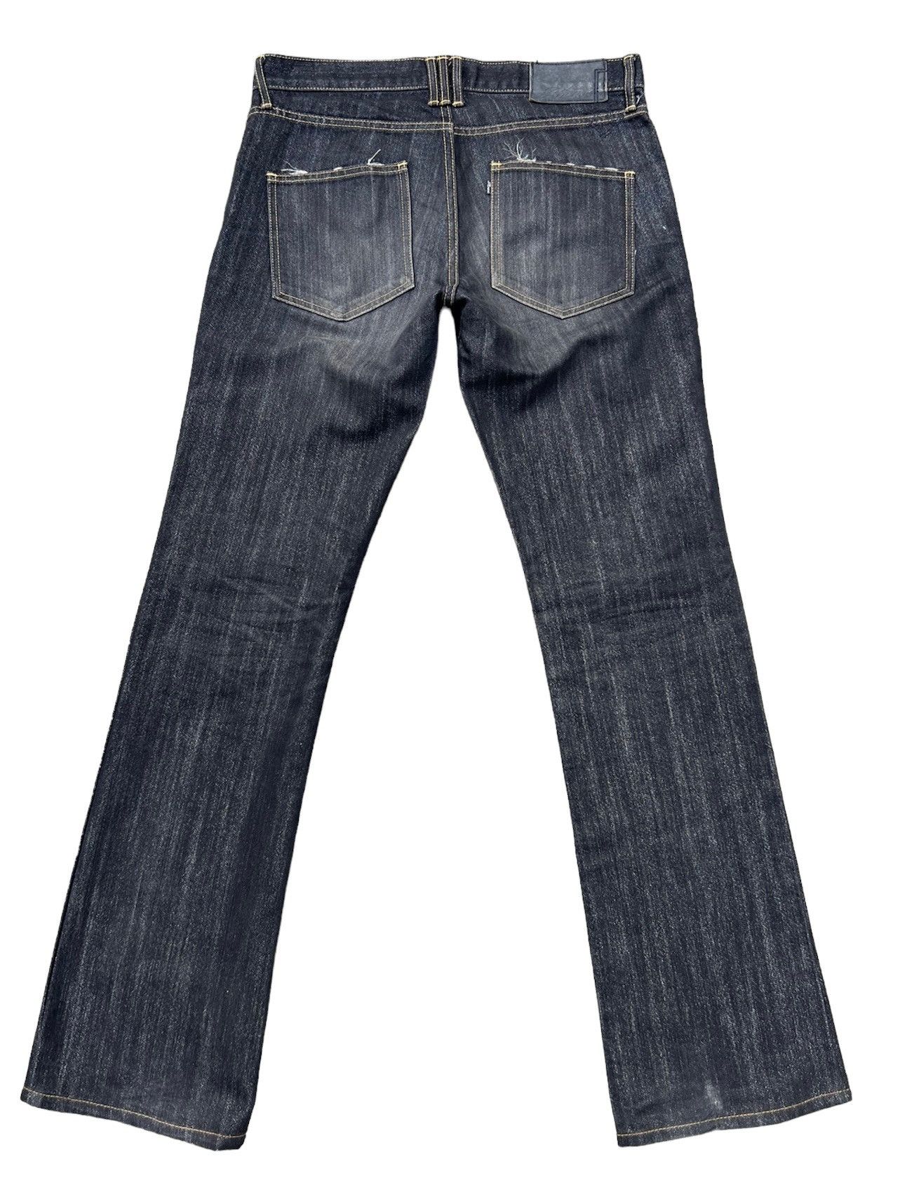 C67AEB64-0988-4252-BBDB-