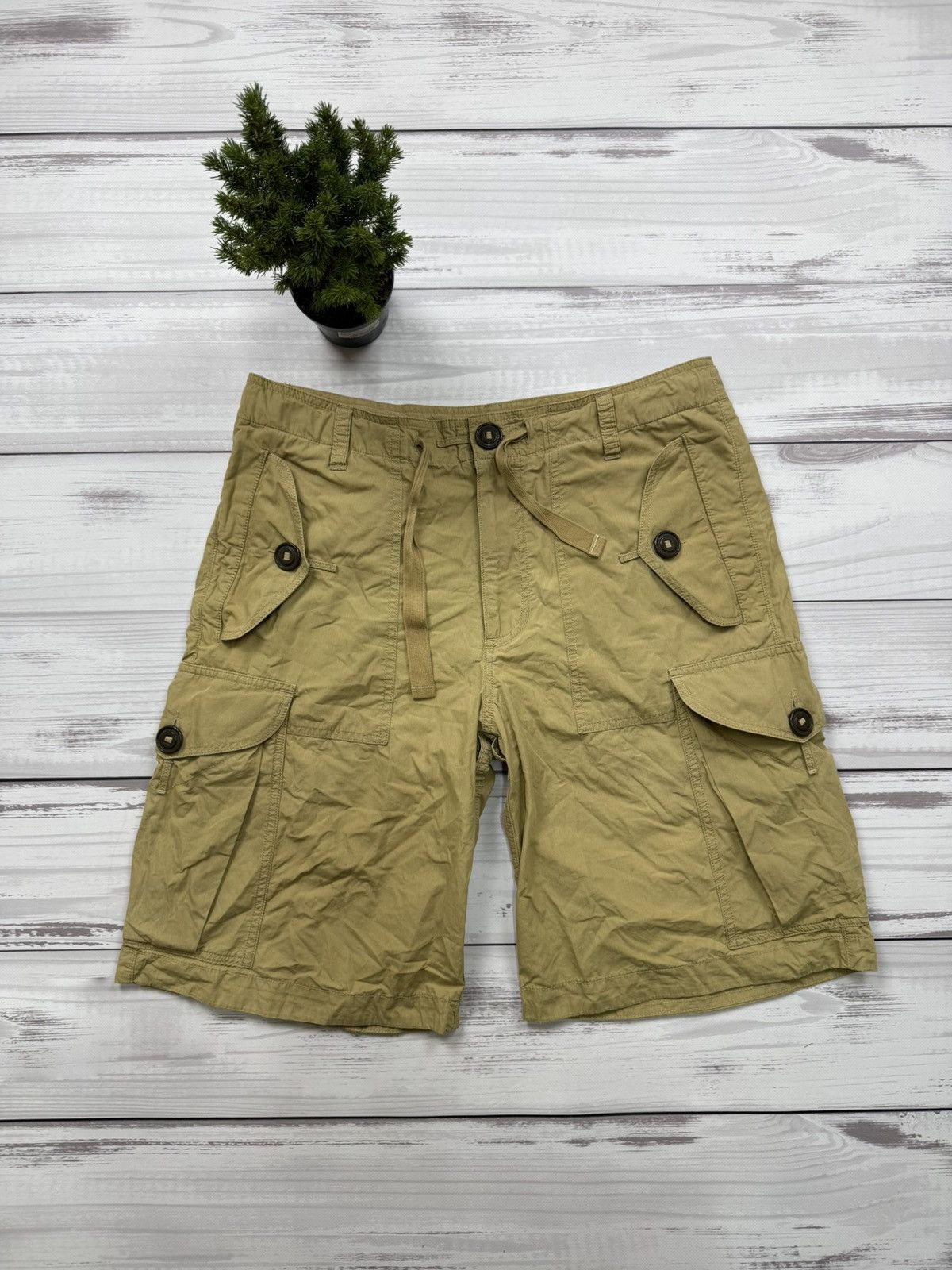 Burberry Burberry cargo shorts Size US 32 / EU 48 - 1 Thumbnail