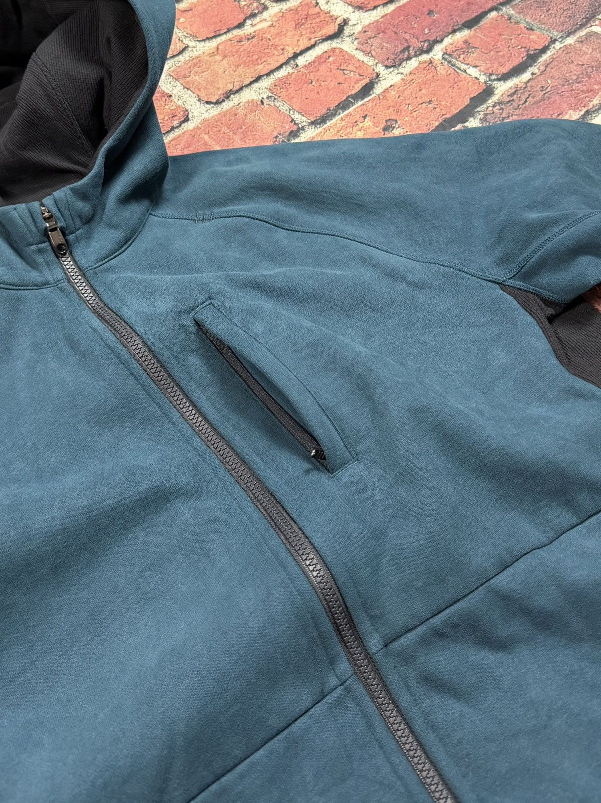 Lululemon Lululemon Hoodie Zip Up Sweatshirt Athletic Training Jacket Size US XL / EU 56 / 4 - 10 Thumbnail