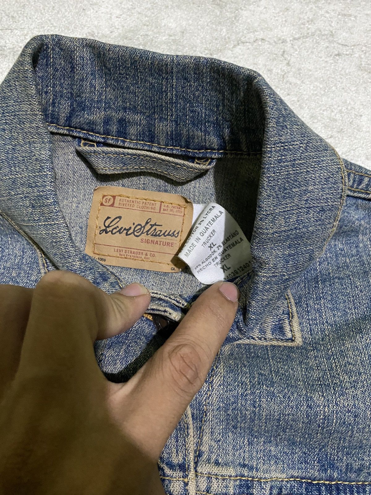 Levi's Vintage Clothing 00’s levis trucker jacket Size XL / US 12-14 / IT 48-50 - 7 Thumbnail