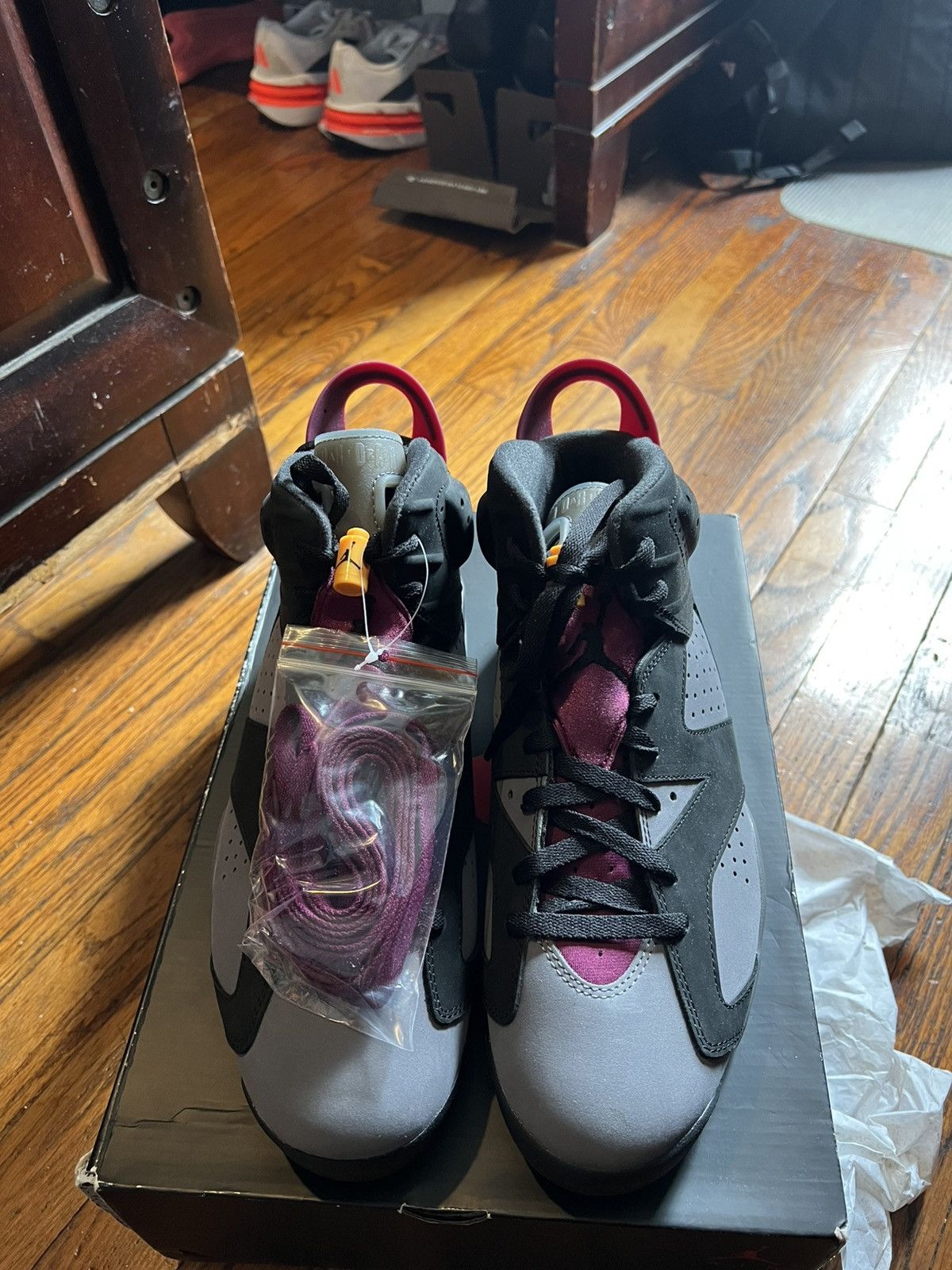 Jordan Brand Jordan Bordeaux 6s Size US 11 / EU 44 - 1 Thumbnail