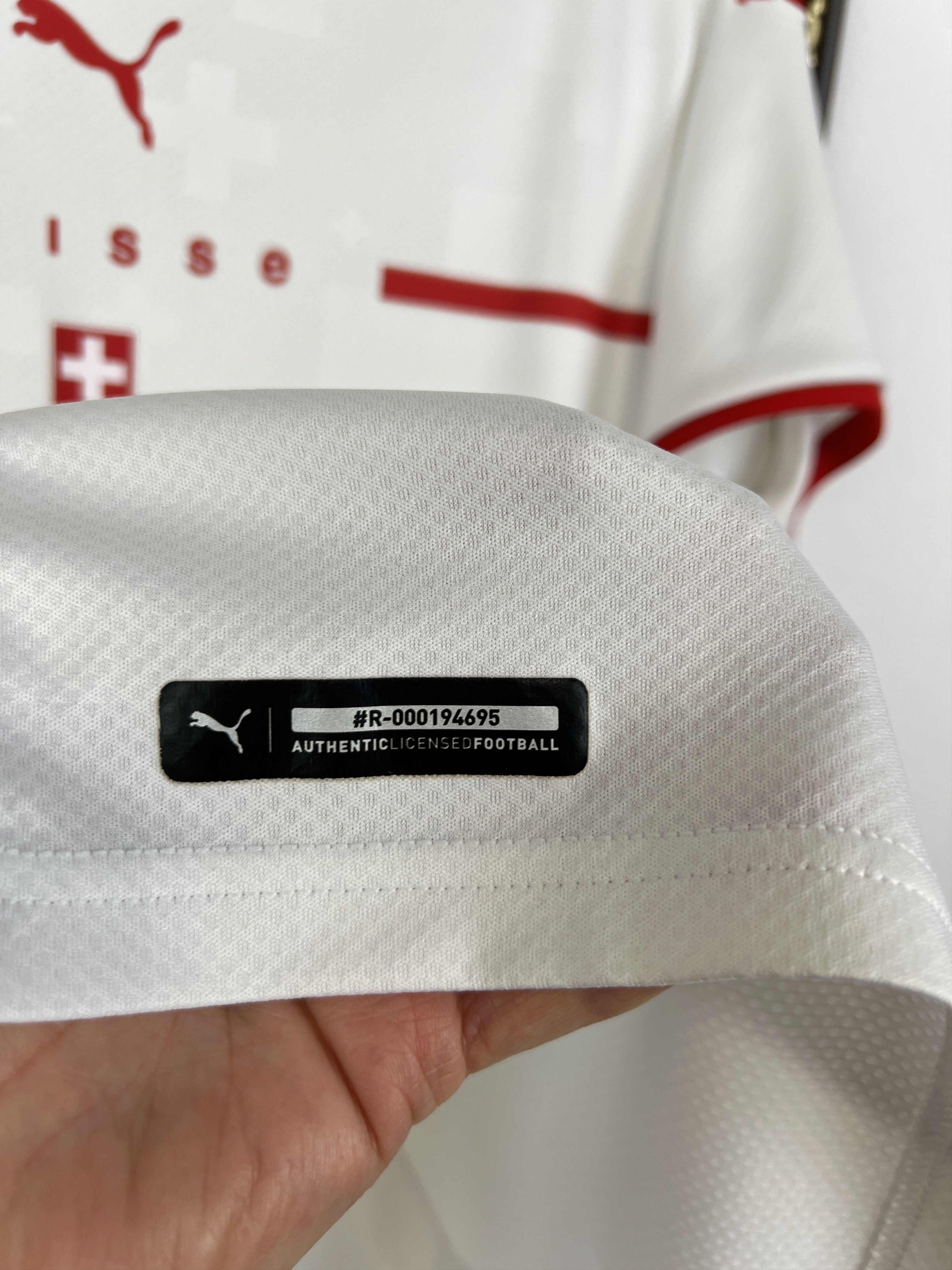 Puma Switzerland Football Shirt Soccer Jersey #10 Xhaka Trikot Size US M / EU 48-50 / 2 - 5 Thumbnail