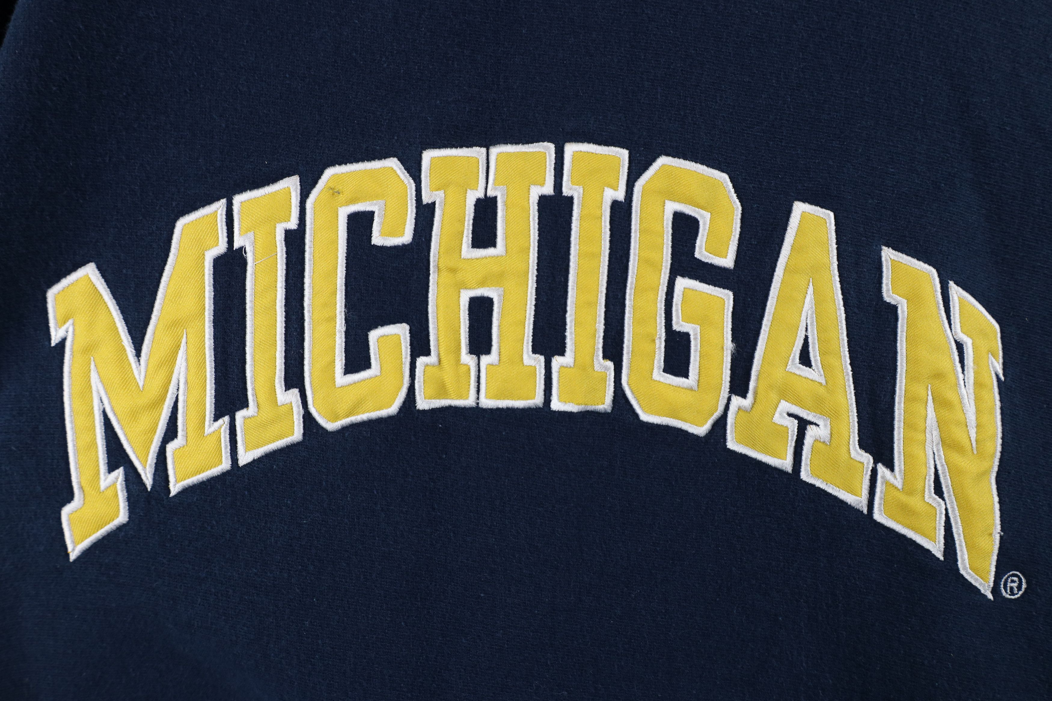 Vintage Vintage 90s Faded University of Michigan Crewneck Sweatshirt Size US L / EU 52-54 / 3 - 4 Thumbnail