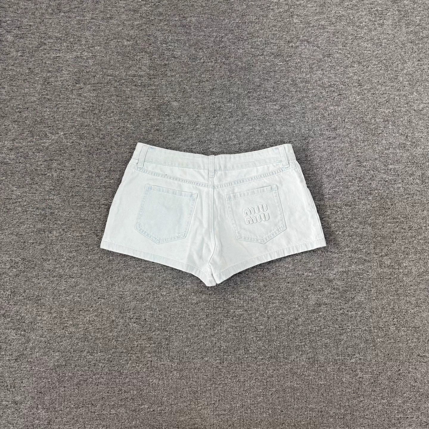 Miu Miu MIU MIU Logo Light Blue Denim Mini Short 25 99new Size 25" / US 0 / IT 36 - 2 Thumbnail