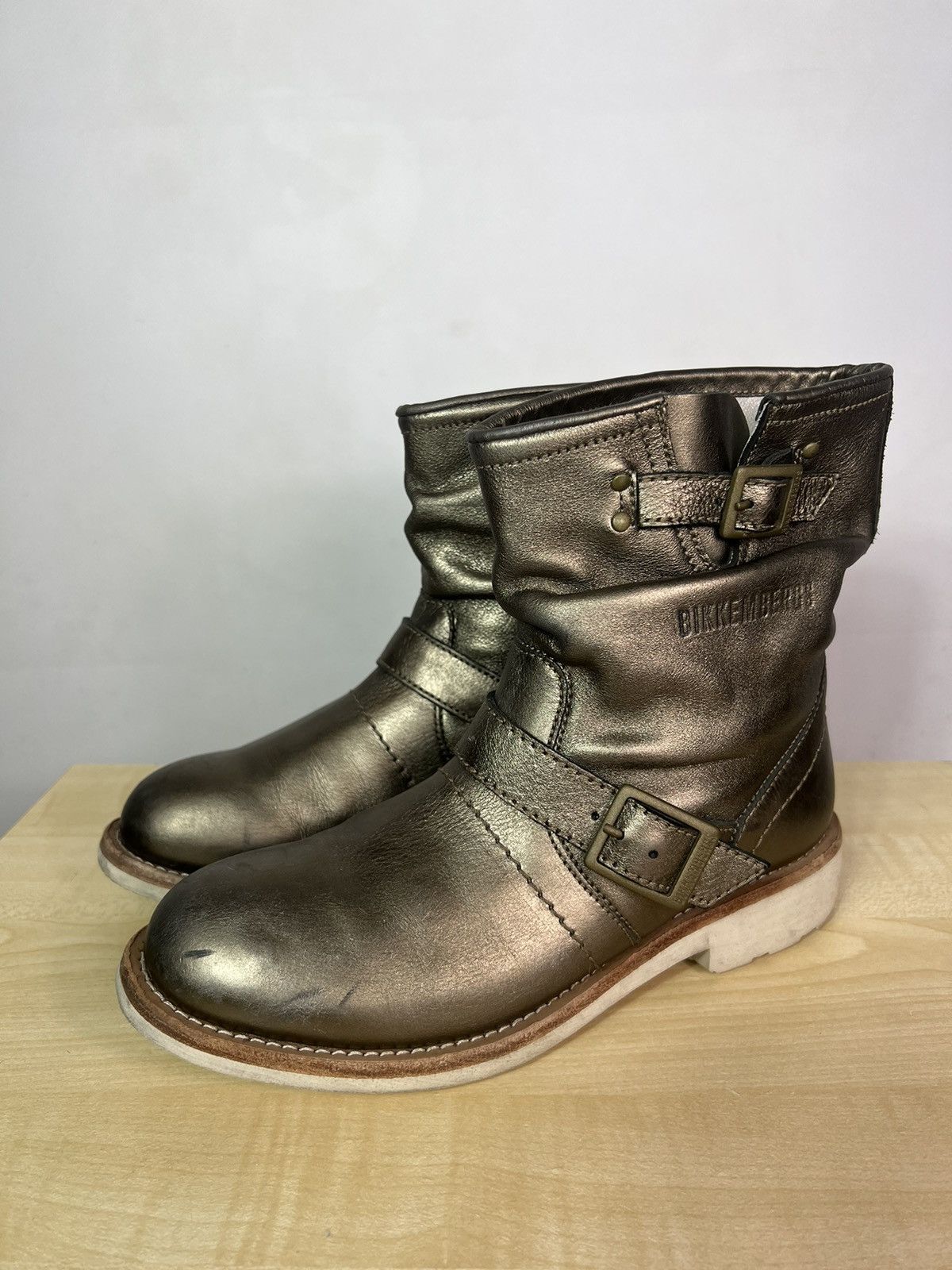 Dirk Bikkembergs Dirk Bikkembergs Crumpled Gold Engineered Boots Size US 5 / EU 37 - 5 Thumbnail