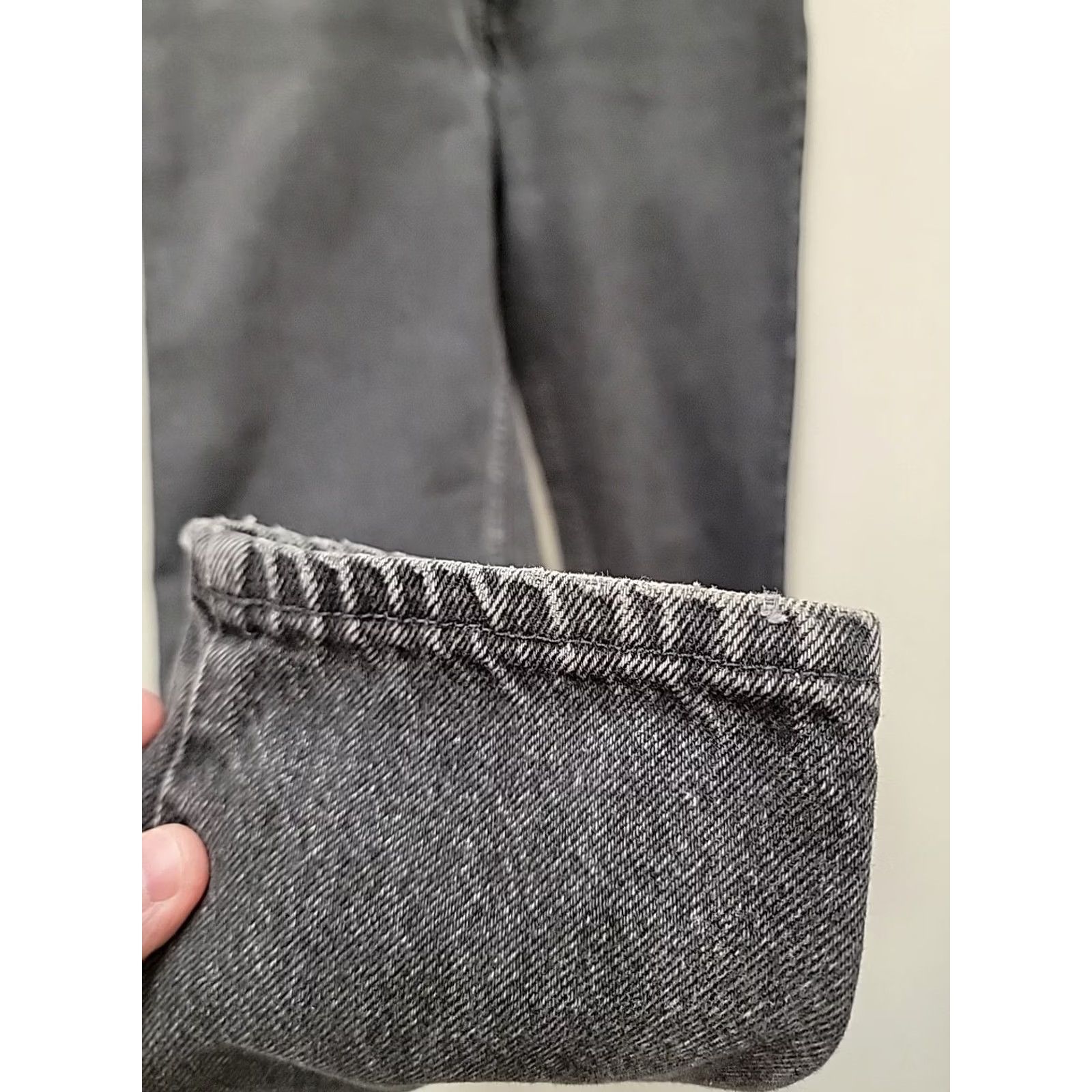 Levi's VINTAGE Levi Strauss Levi's 512 Jeans Mens Slim Tapered Black Denim 30 Inseam 31 Size US 30 / EU 46 - 5 Thumbnail