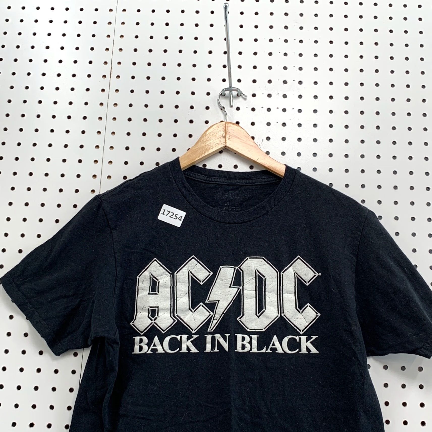 Vintage ACDC Back In Black Shirt Adult Medium Short Sleeve T-Shirt Black Music Tee 80s 90s Concert Mens Womens Size US M / EU 48-50 / 2 - 5 Thumbnail