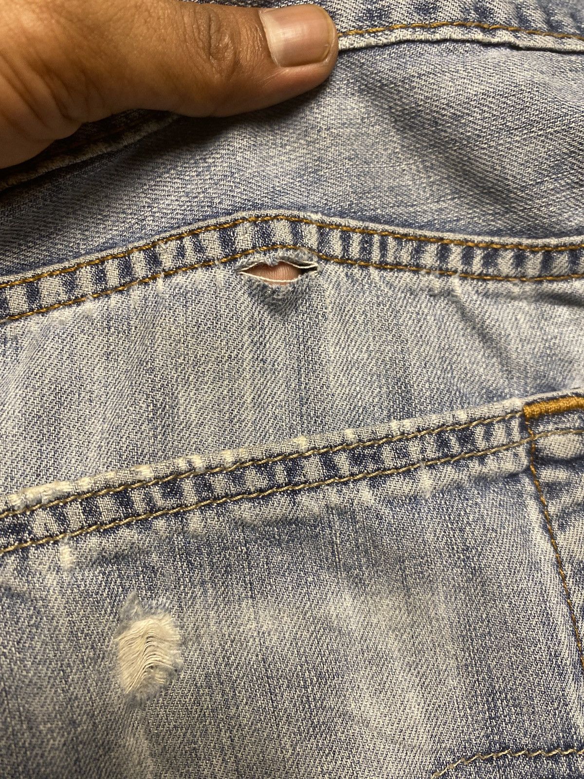 Levi's Light blue Levi’s distressed jean 505 Size US 34 / EU 50 - 25 Thumbnail