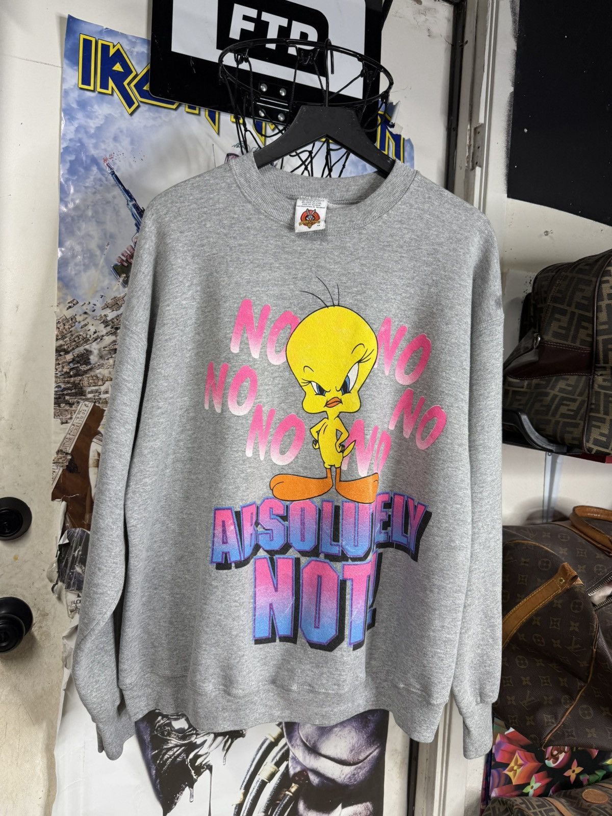 Vintage Vintage 90’s Looney Tunes Crewneck Vtg Tweety Sweatshirt XL Size US XL / EU 56 / 4 - 1 Thumbnail