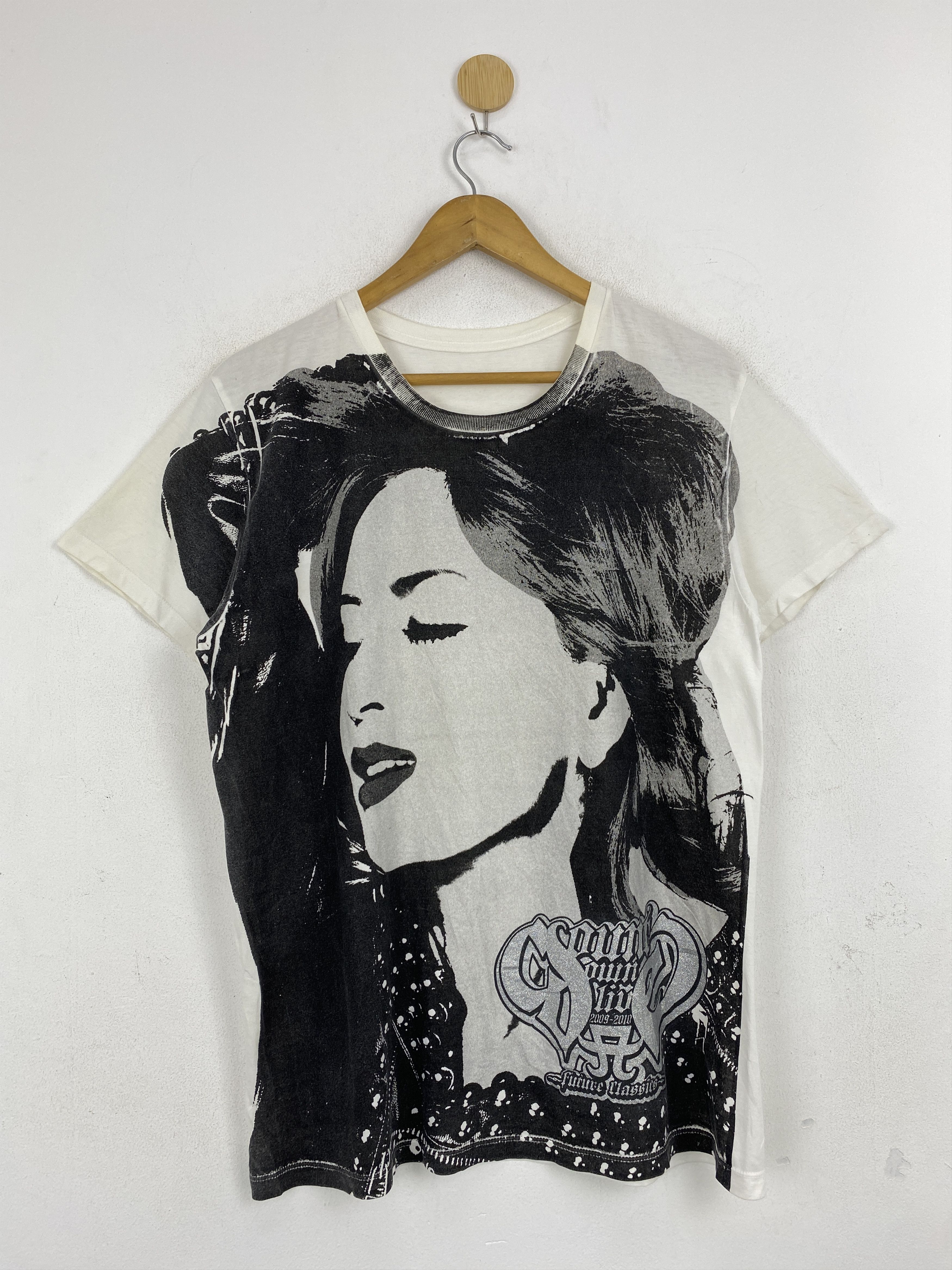 Vintage Vintage Ayumi Hamasaki Full Printed T Shirt TA0616 Size US L / EU 52-54 / 3 - 1 Thumbnail