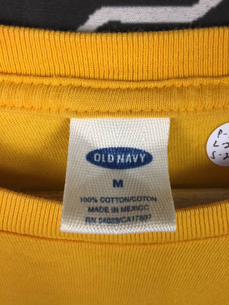 Old Navy Old Navy Franklin McAllister Wolf Graphic Long Sleeve Tee Size US M / EU 48-50 / 2 - 17 Thumbnail