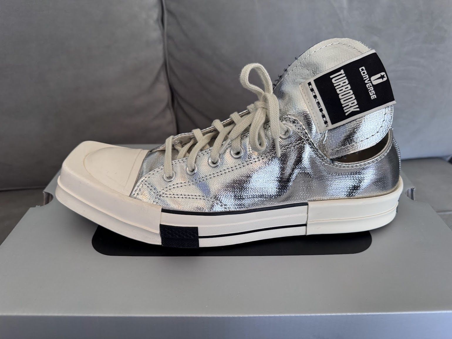 Converse × Rick Owens Drkshdw Rick Owens x Converse TURBODRK Silver Size US 10.5 / EU 43-44 - 4 Thumbnail